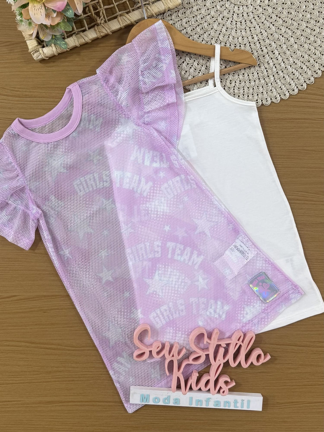 Vestido Infantil Cinti Verão Branco com Sobreposição em Tela Lilás