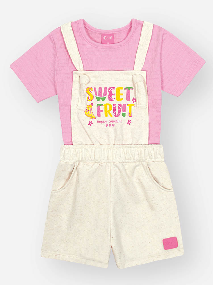 Jardineira Infantil Cinti Verão Off White Frutinhas com Blusa Rosa