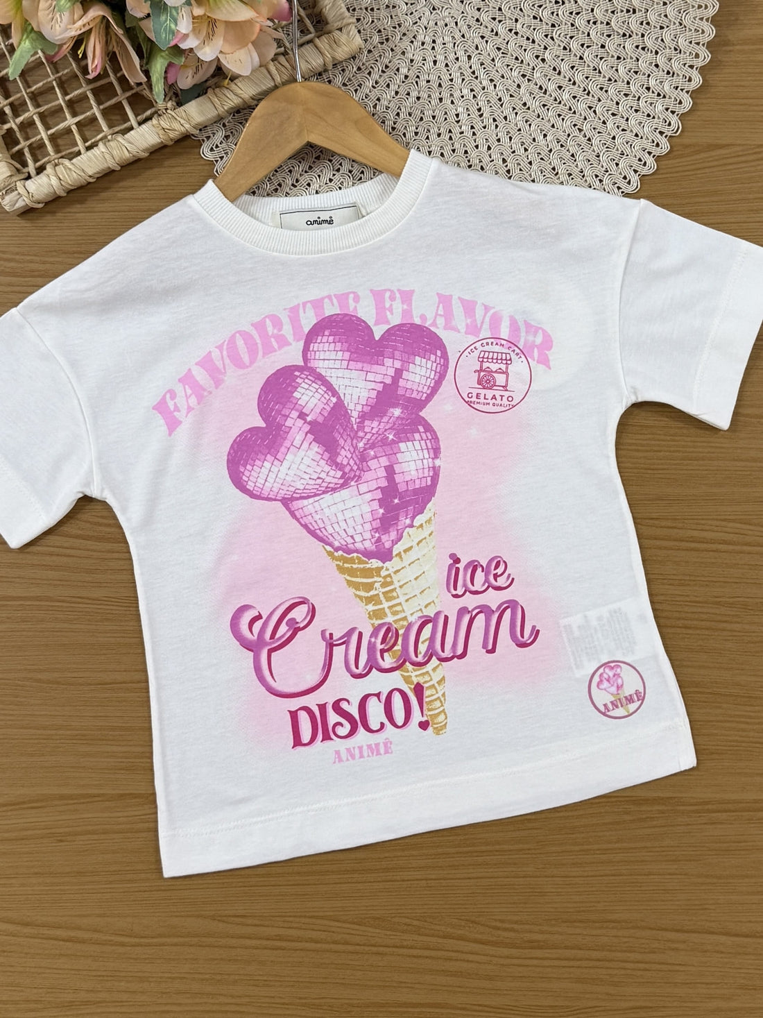 Conjunto Infantil Animê Verão com Shorts Ciclista Rosa Claro e Blusa Branca Ice Cream