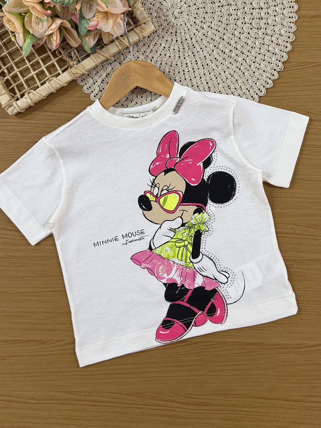 Conjunto Infantil Animê Verão Shorts Verde com Laço e Blusa Branca Minnie Mouse Disney