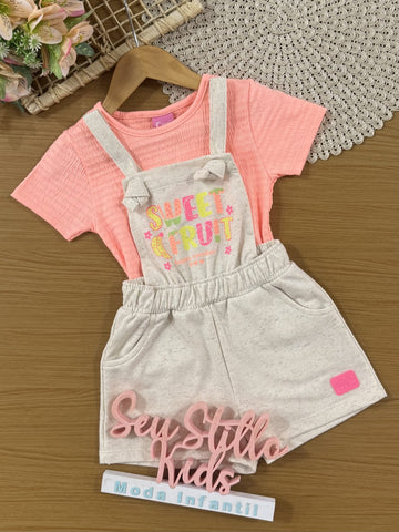 Jardineira Infantil Cinti Verão Off White Frutinhas com Blusa Laranja
