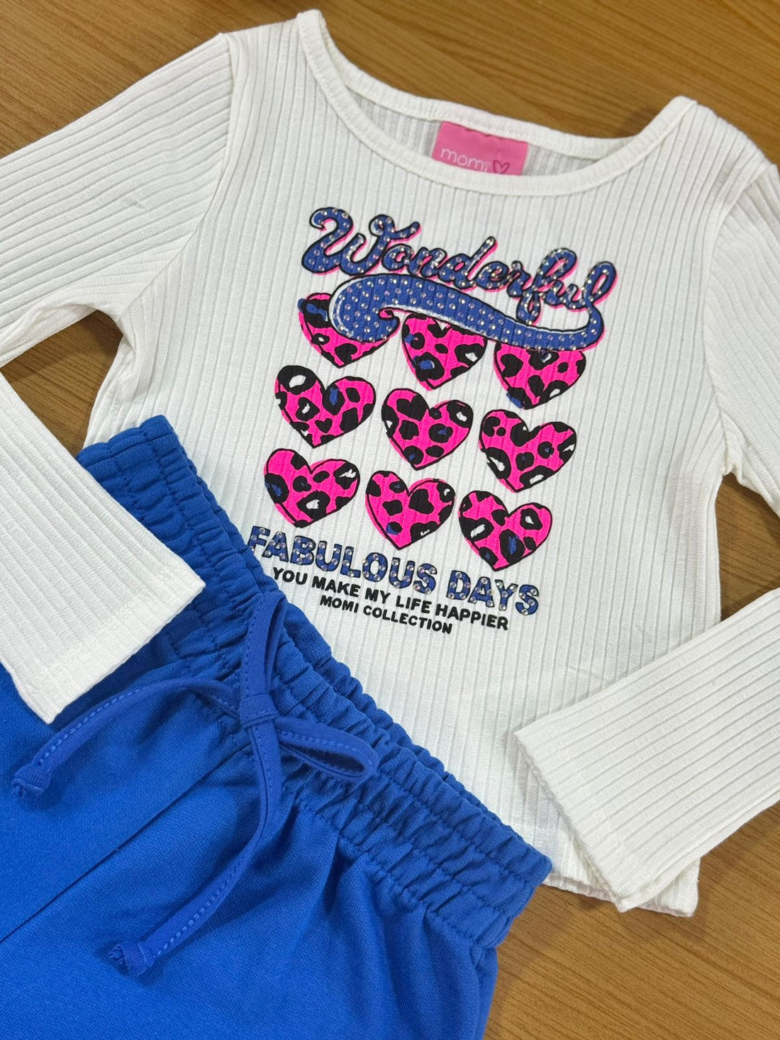 Conjunto Infantil Momi Inverno Short Azul e Blusa Branca Corações