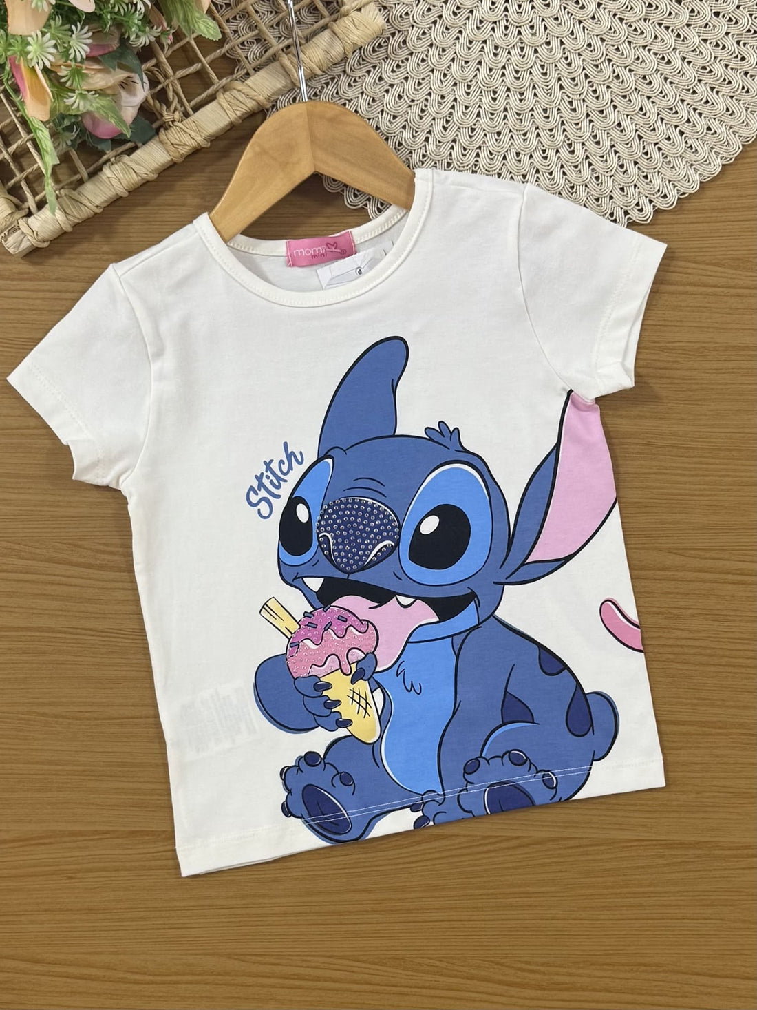 Conjunto Infantil Momi Verão com Shorts Ciclista Azul e Blusa Branca Angel e Stitch Disney