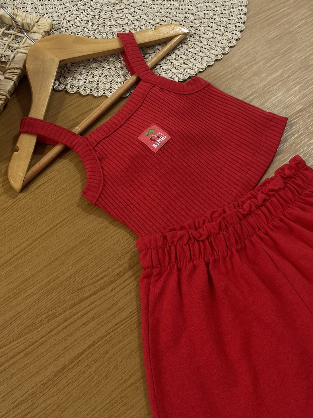 Conjunto Infantil Bimbi Verão com Shorts e Regata Vermelha Cerejinha