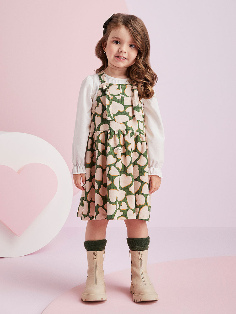 Salopete Infantil Momi Inverno Corações e Blusa Branca