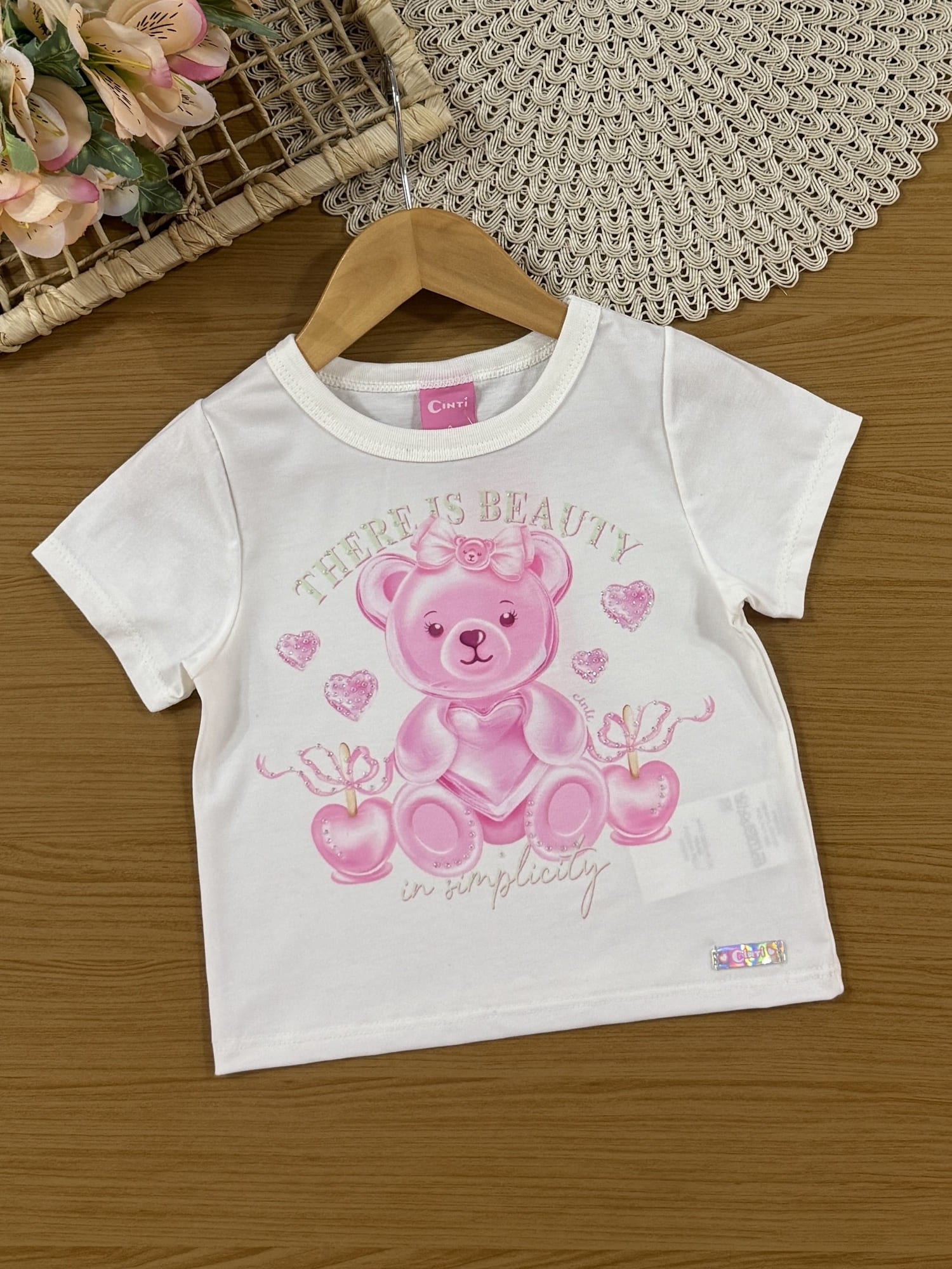 Conjunto Infantil Cinti Verão com Shorts Saia Verde e Blusa Branca Ursinha Docinho