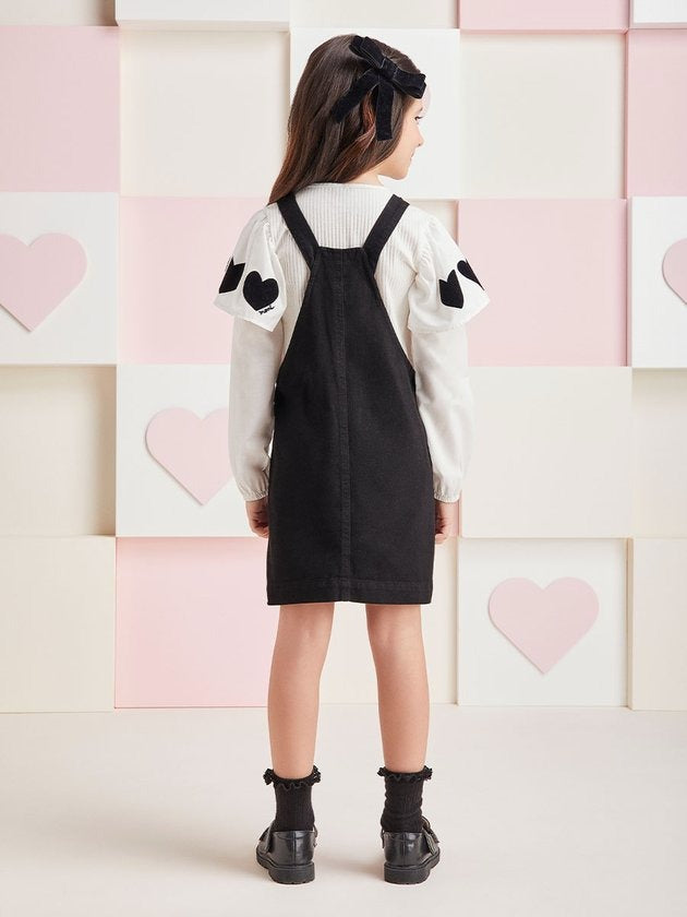 Salopete Infantil Momi Inverno Preta e Blusa Corações