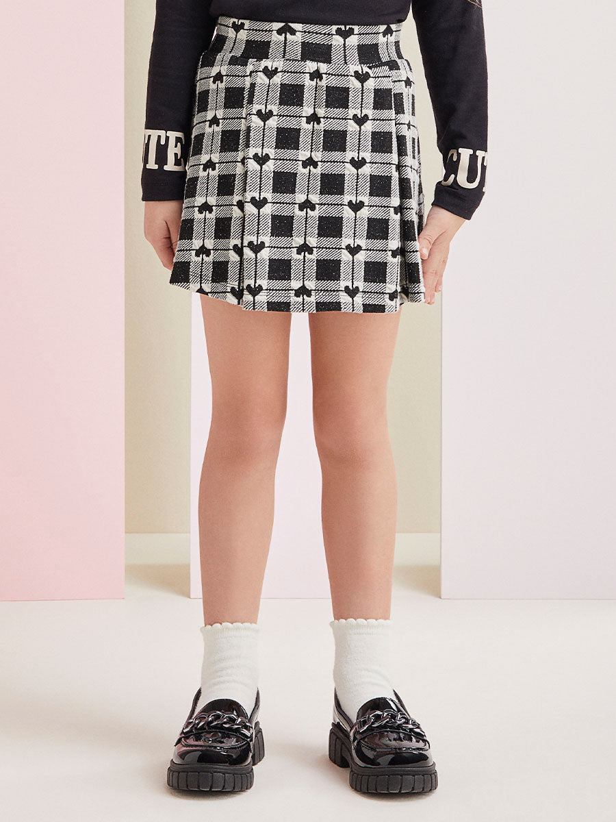 Conjunto Infantil Momi Inverno Shorts Saia Corações e Blusa Manga Longa Preta