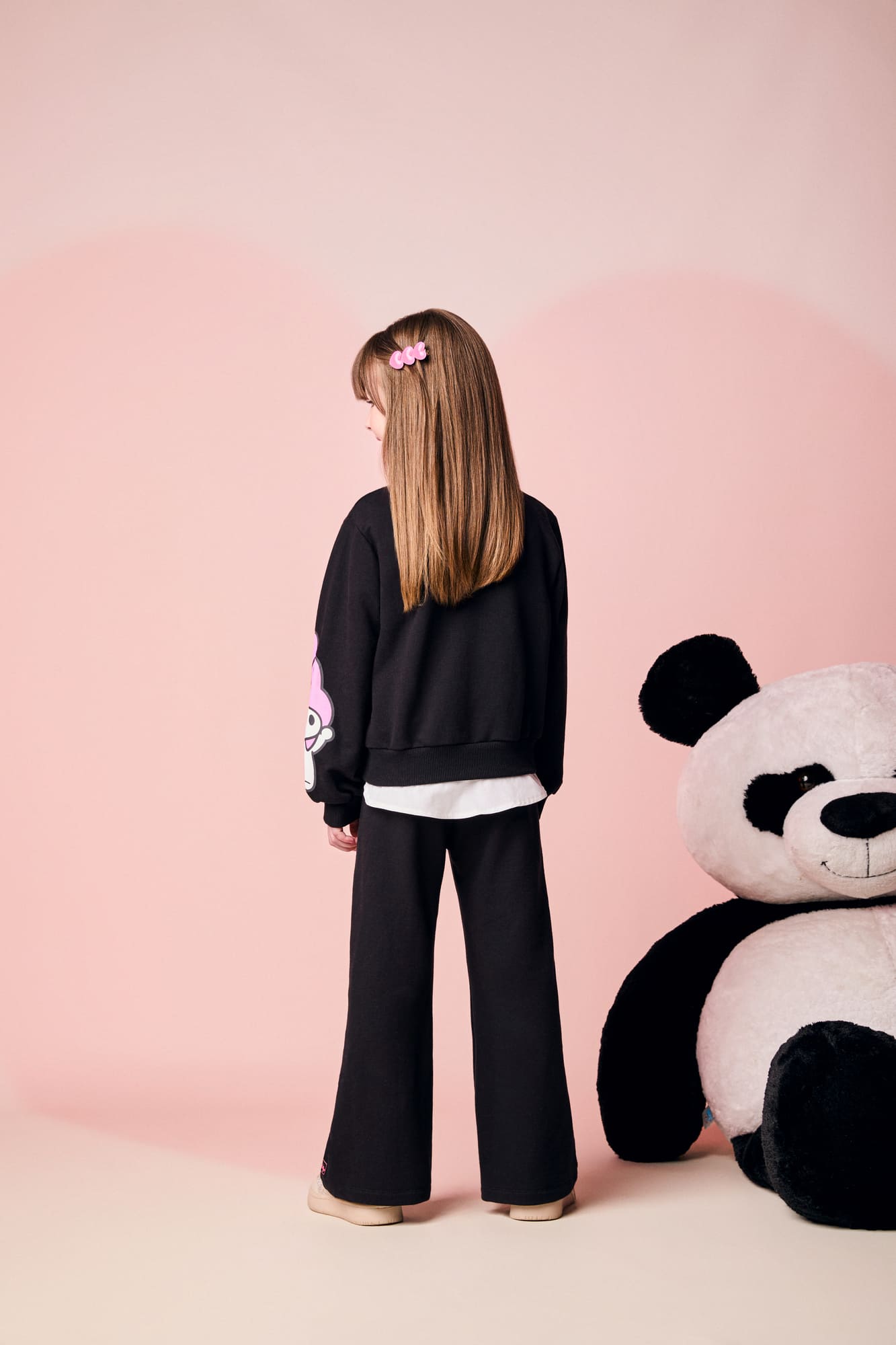 Conjunto Infantil Momi Inverno com Calça e Moletom Sem Flanela Preto Hello Kitty Friends