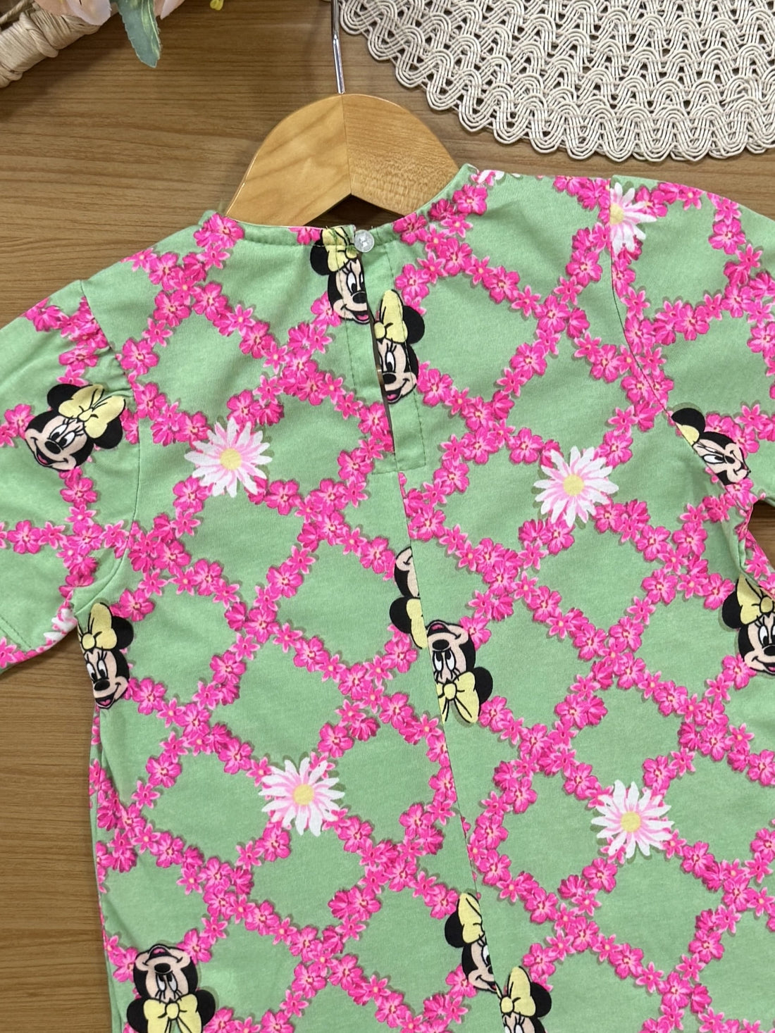 Vestido Infantil Animê Verão Verde Minnie Floral Disney