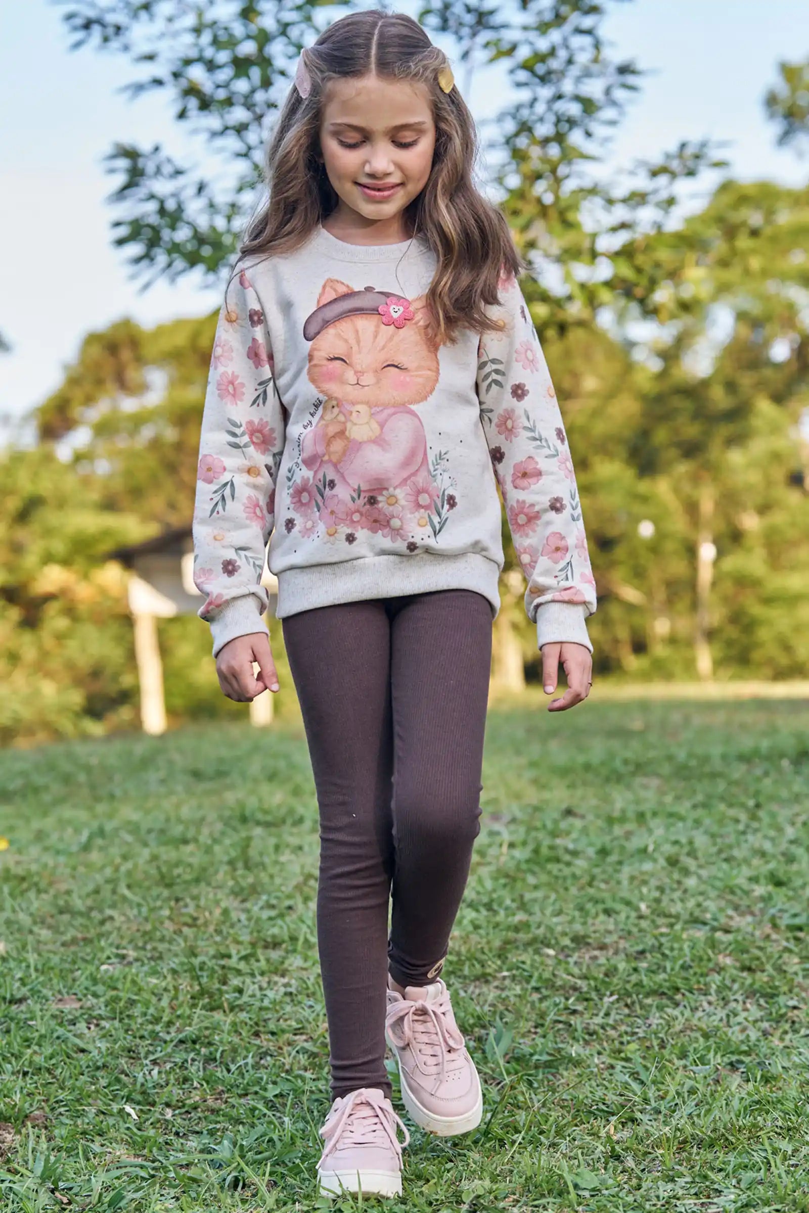 Conjunto Infantil Kukiê Inverno com Calça Legging Marrom e Moletom sem Flanela Gatinha Floral
