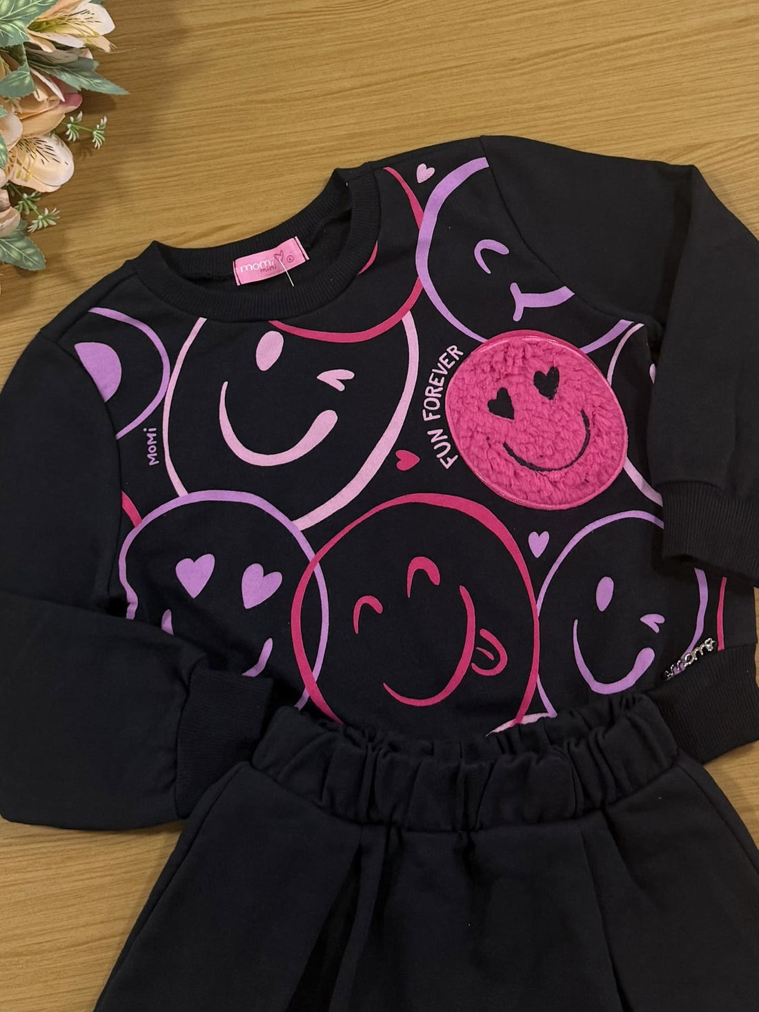 Conjunto Infantil Momi Inverno com Short Saia e Casaco Preto Emoji
