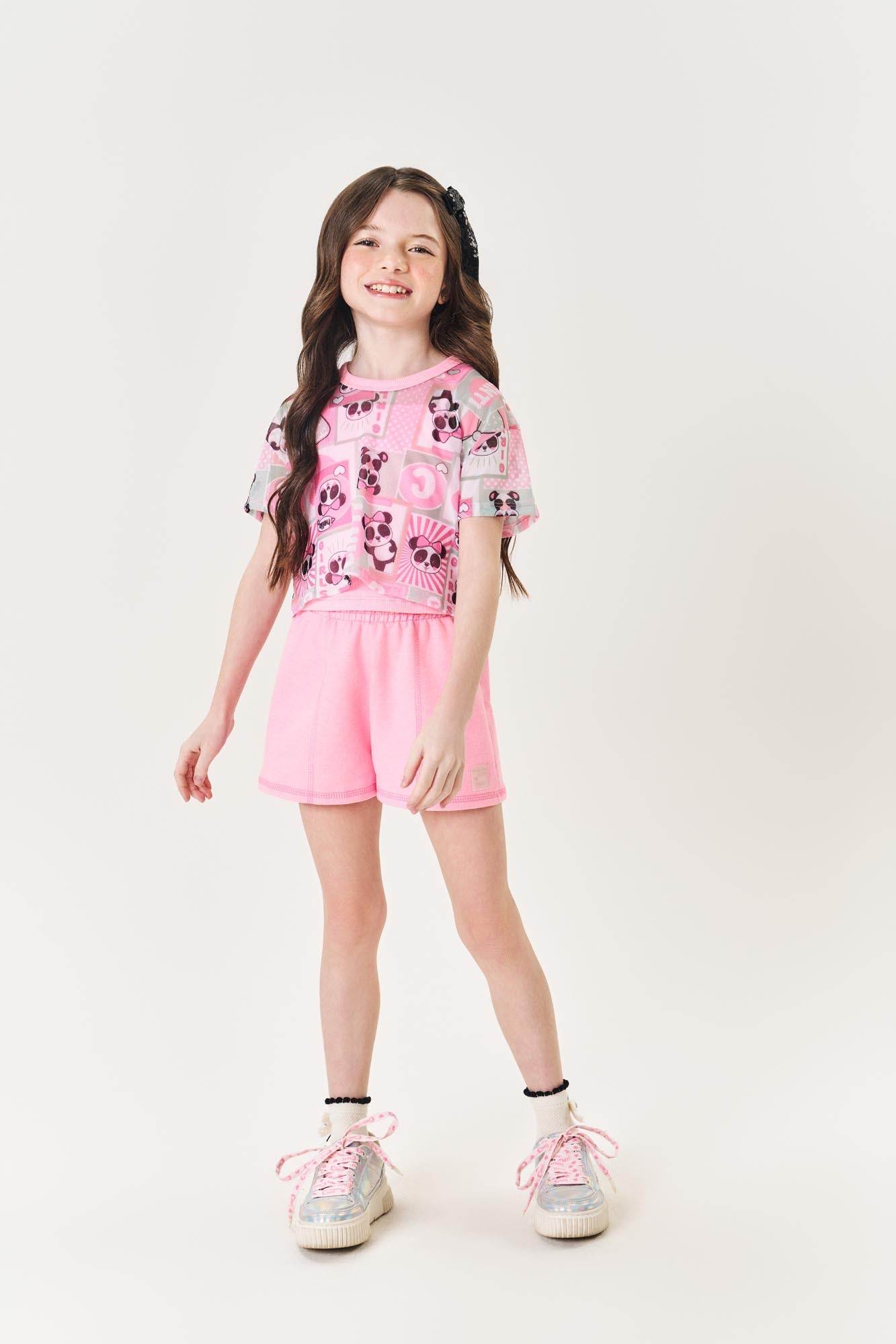 Conjunto Infantil Cinti Inverno Shorts e Cropped Rosa com Sobreposição Pandinha