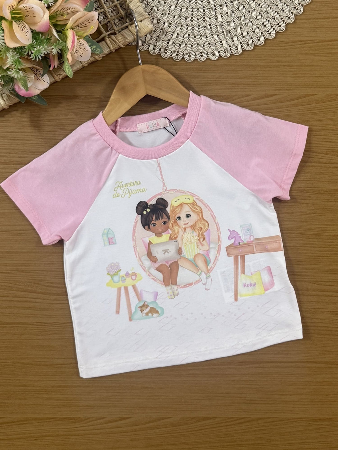 Pijama Infantil Kukiê Verão com Shorts Rosa e Blusa Branca Amiguinhas Festa do Pijama