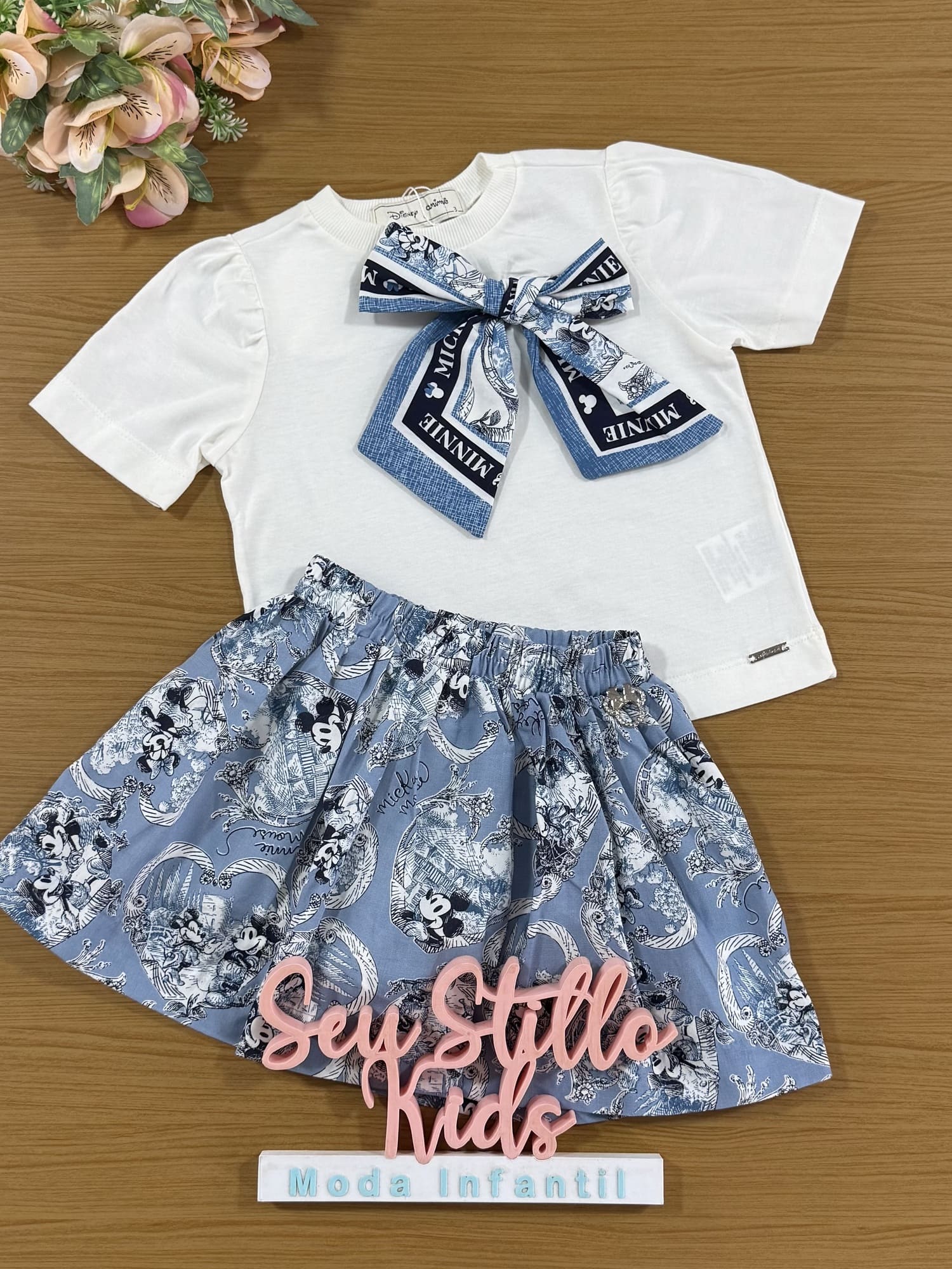 Conjunto Infantil Animê Inverno Saia Azul e Blusa Lacinho Mickey e Minnie Disney