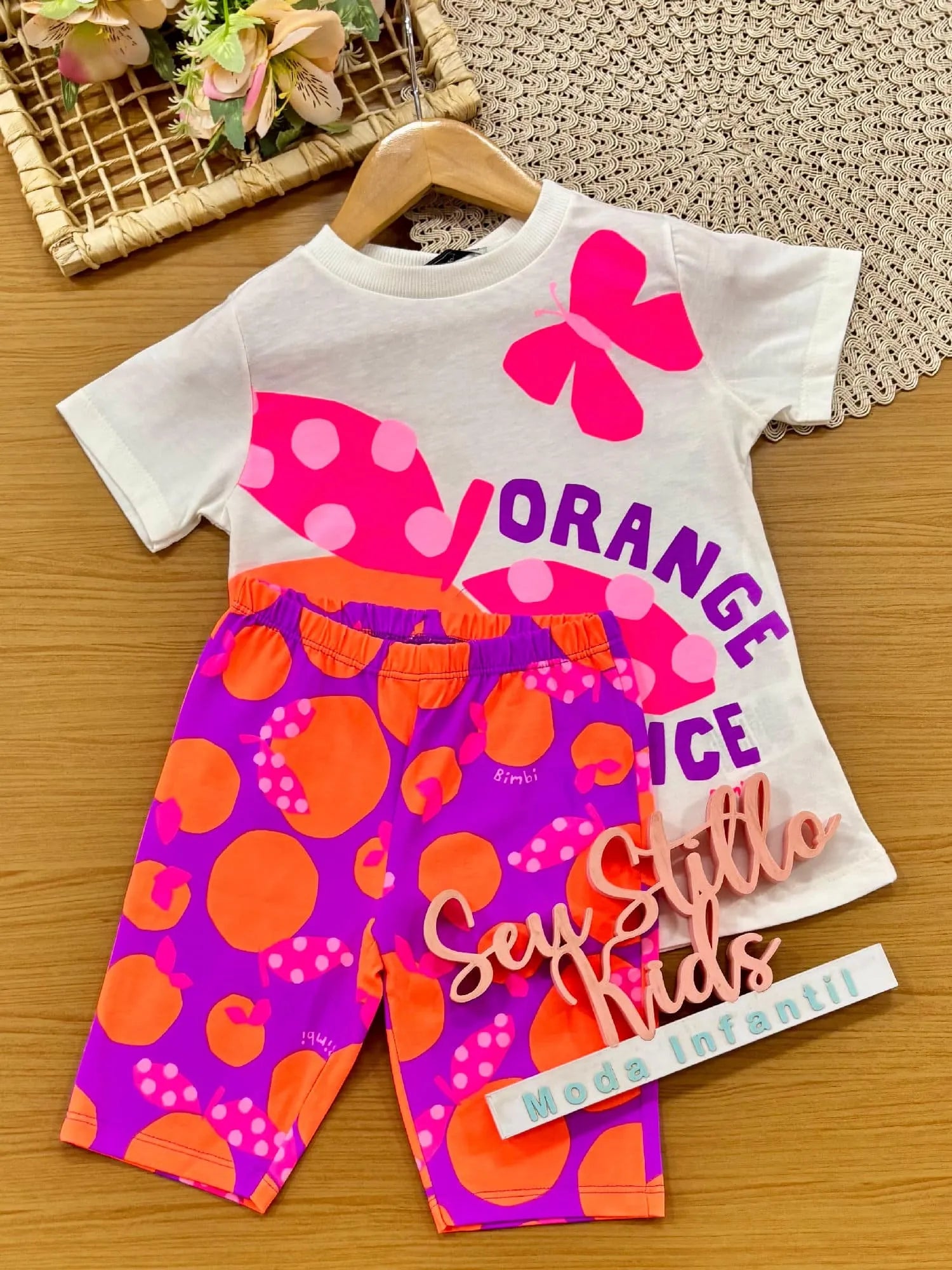 Conjunto Infantil Menina Bimbi com Shorts Ciclista Roxo e Blusa Branca Laranjinha