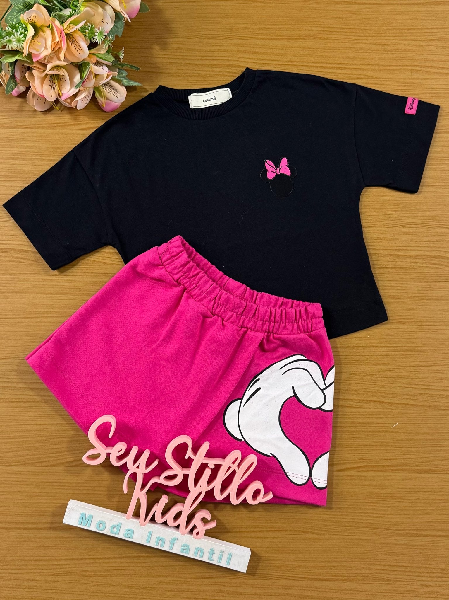 Conjunto Infantil Animê Inverno Shorts Saia Rosa e Blusa Minnie Preta Disney