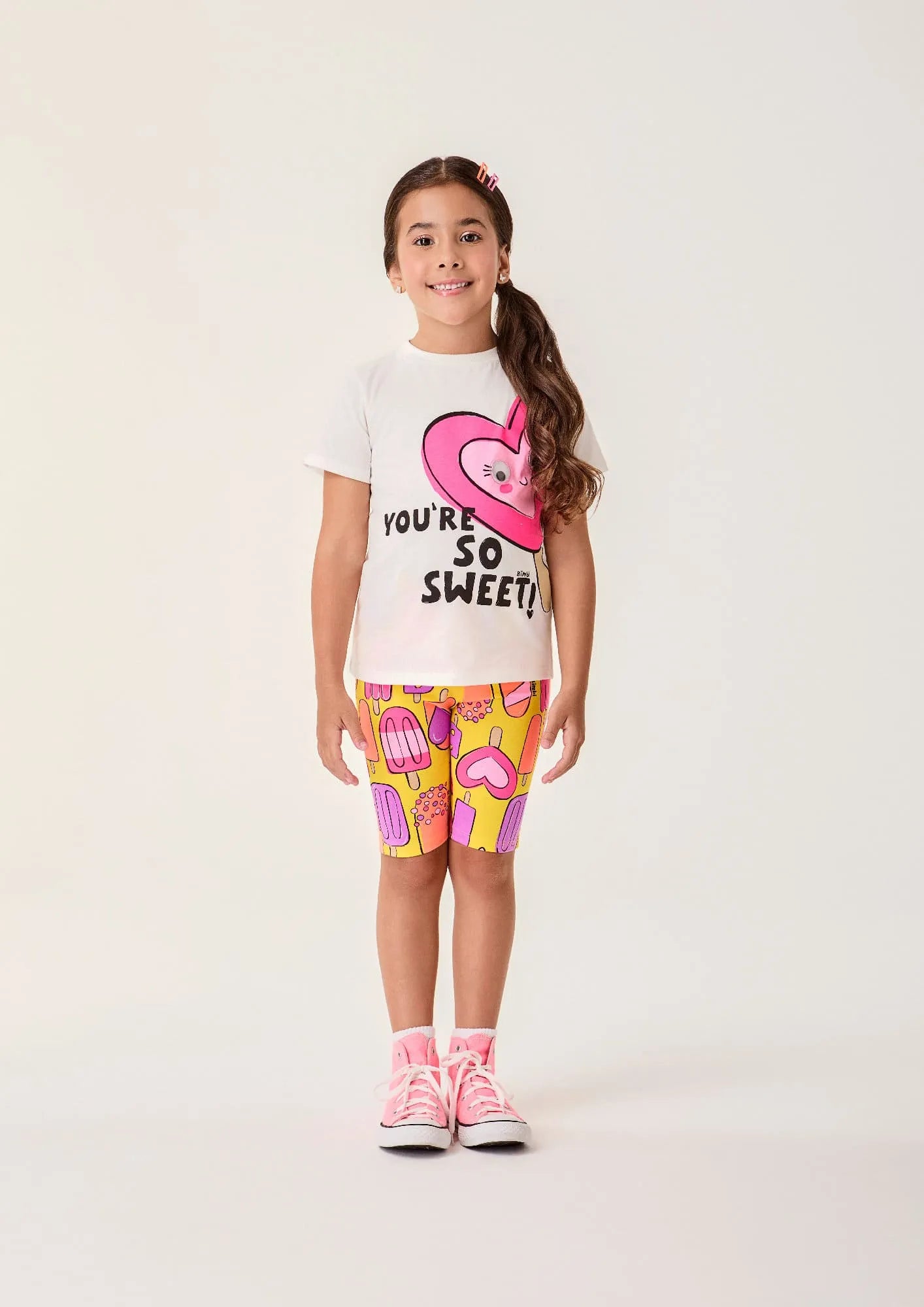 Conjunto Infantil Menina Bimbi com Shorts Ciclista Amarelo e Blusa Branca Docinhos