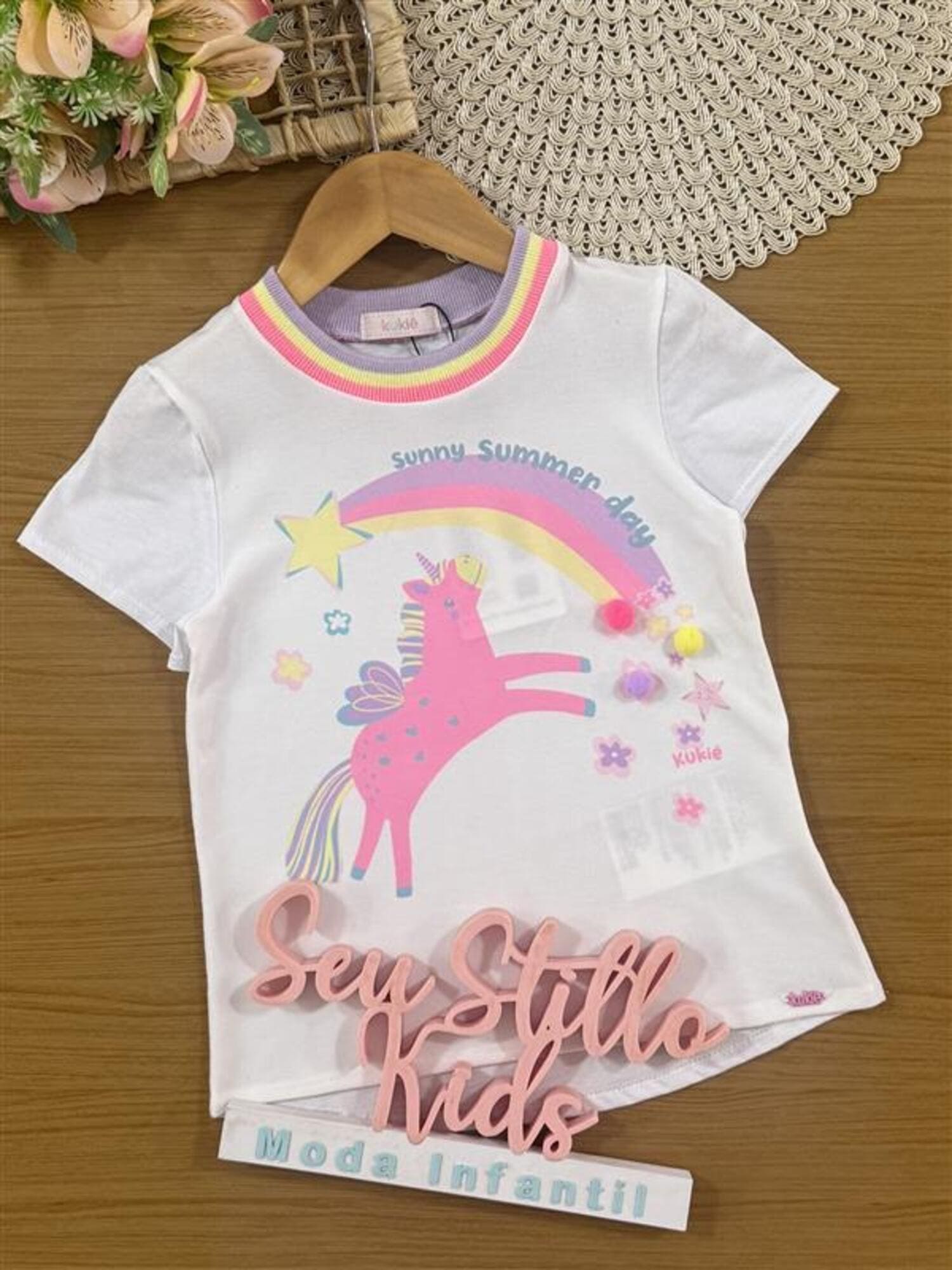 Blusa Infantil Kukiê Verão Branca Unicórnio Arco-íris