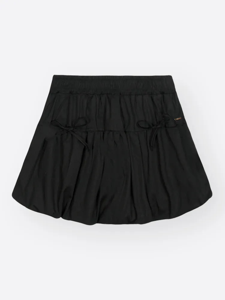Conjunto Infantil Cinti Inverno Com Saia Preta e Blusa Branca Laço.