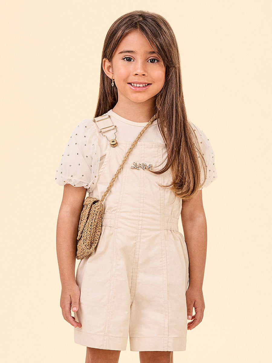 Jardineira Infantil Animê Verão Bege e Blusa Balonê com Strass