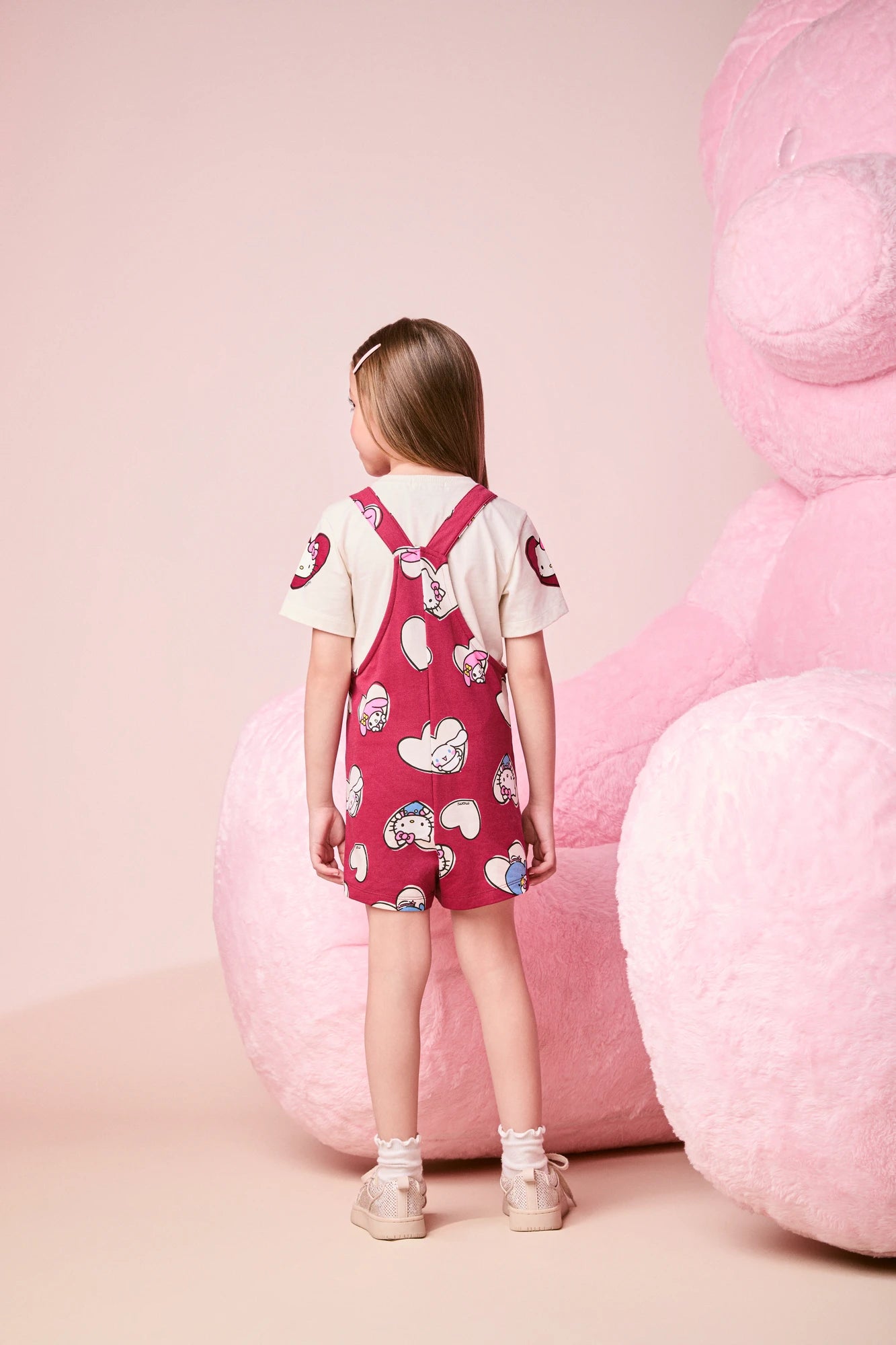 Jardineira Infantil Momi Inverno Vinho Hello Kitty Love