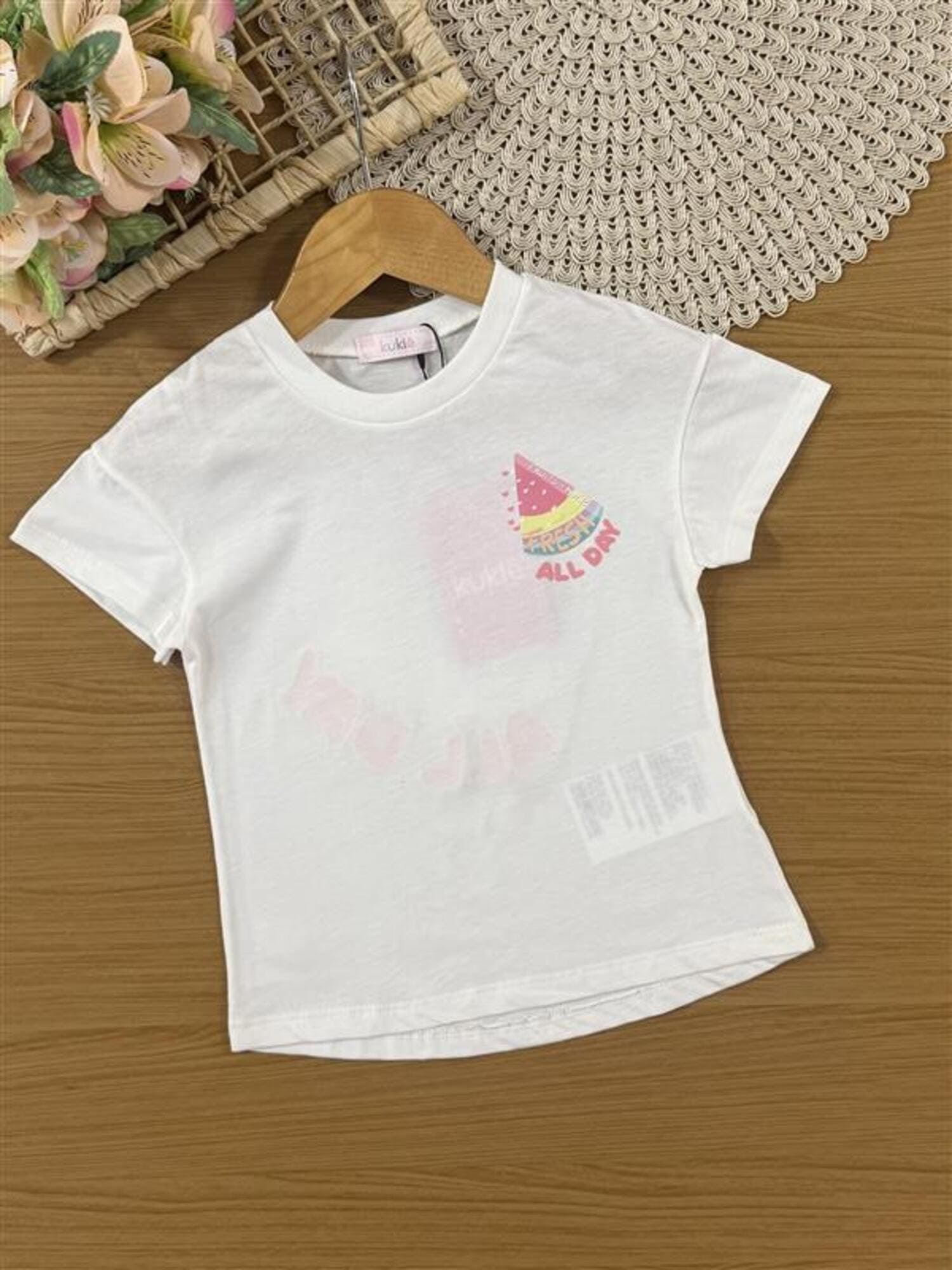 Conjunto Infantil Kukiê Verão com Shorts Ciclista Rosa e Blusa Branca Fresh