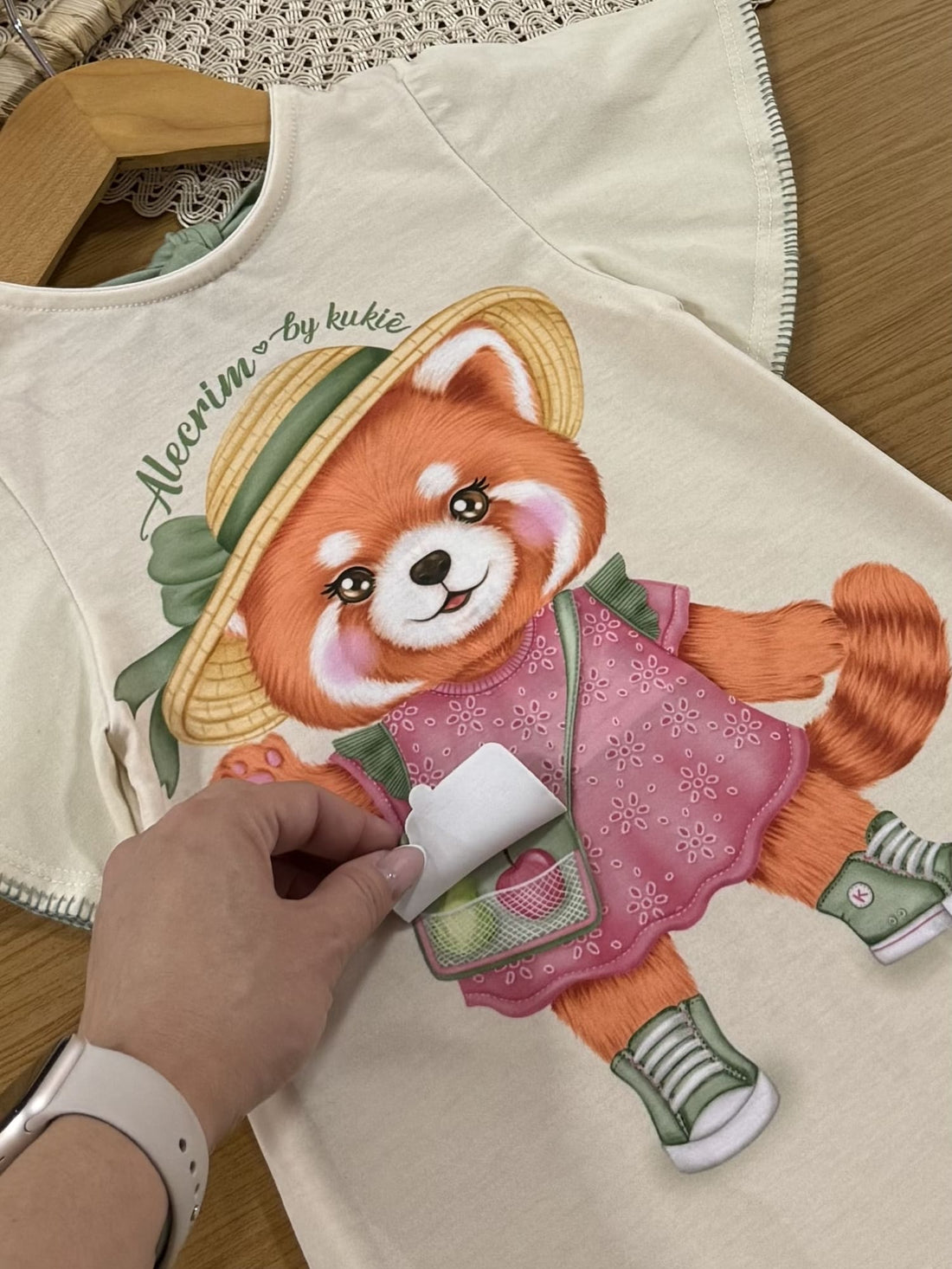Vestido Infantil Kukiê Verão Bege Pandinha Vermelho