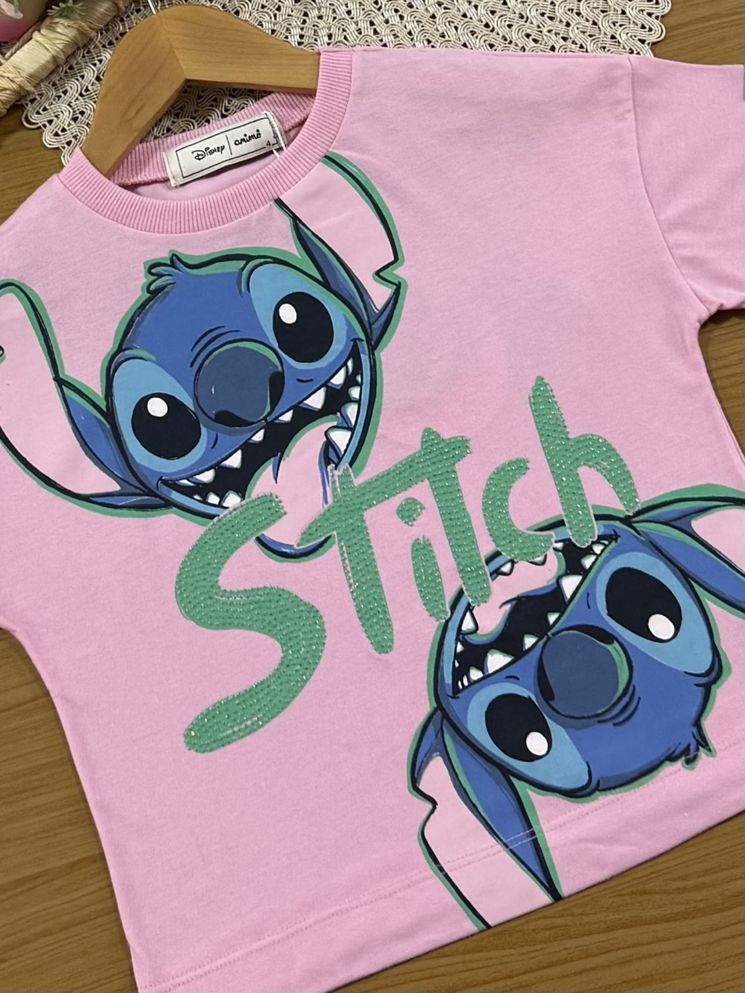 Blusa Infantil Animê Rosa Stitch com Strass Disney