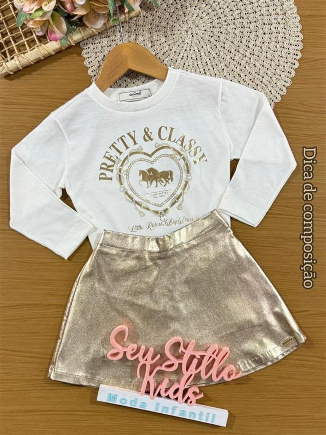 Saia Infantil Animê Inverno Dourada