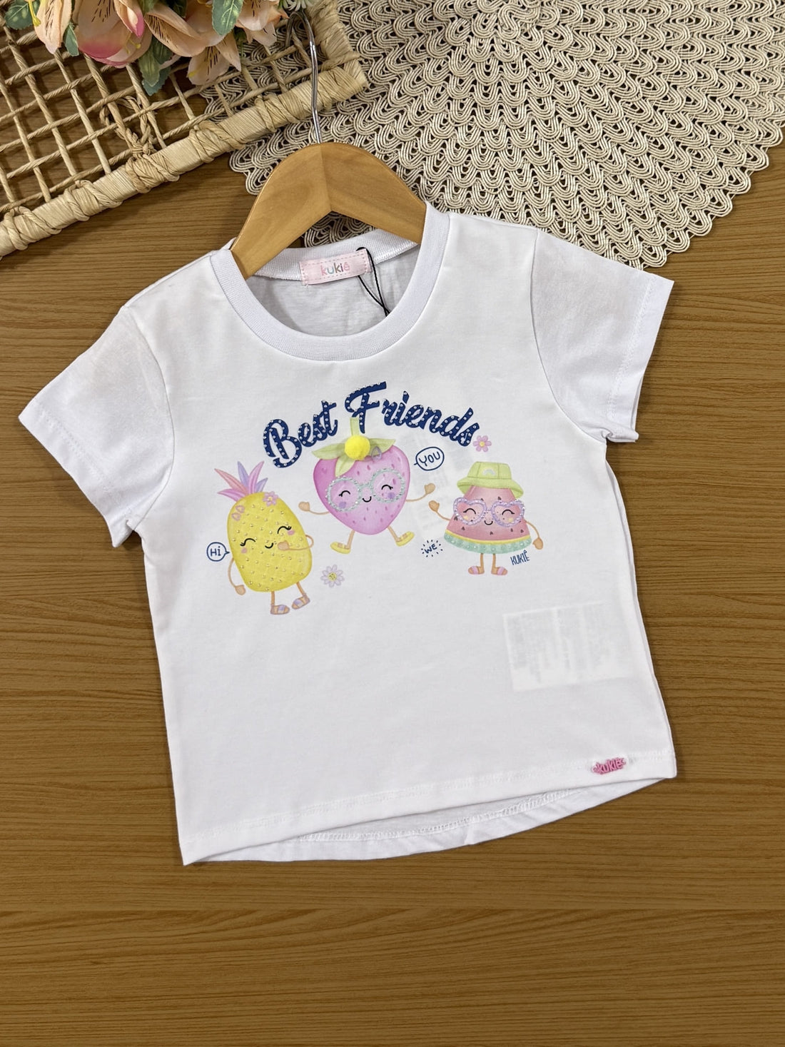 Conjunto Infantil Kukiê Verão com Shorts Saia Azul e Blusa Branca Frutinhas