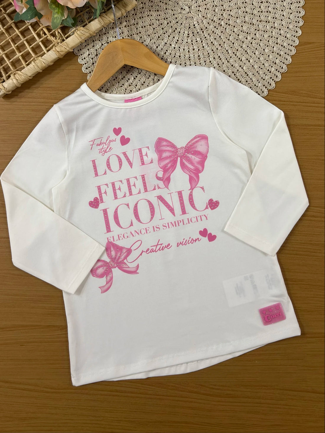 Conjunto Infantil Cinti Inverno com Calça Legging Off White e Blusa Manga Longa Lacinho Love