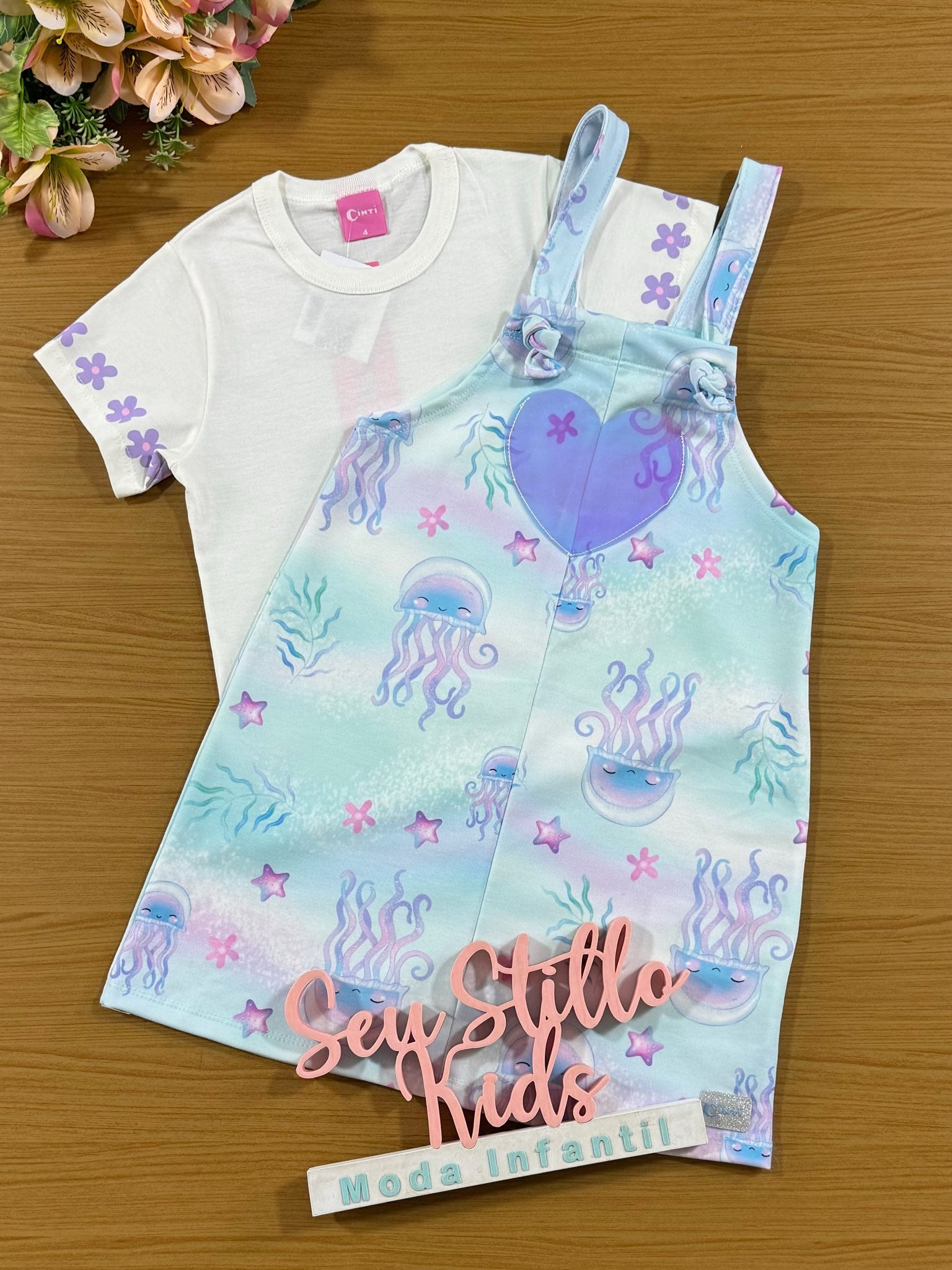 Salopete Infantil Cinti Verão Azul Fundo do Mar com Blusa