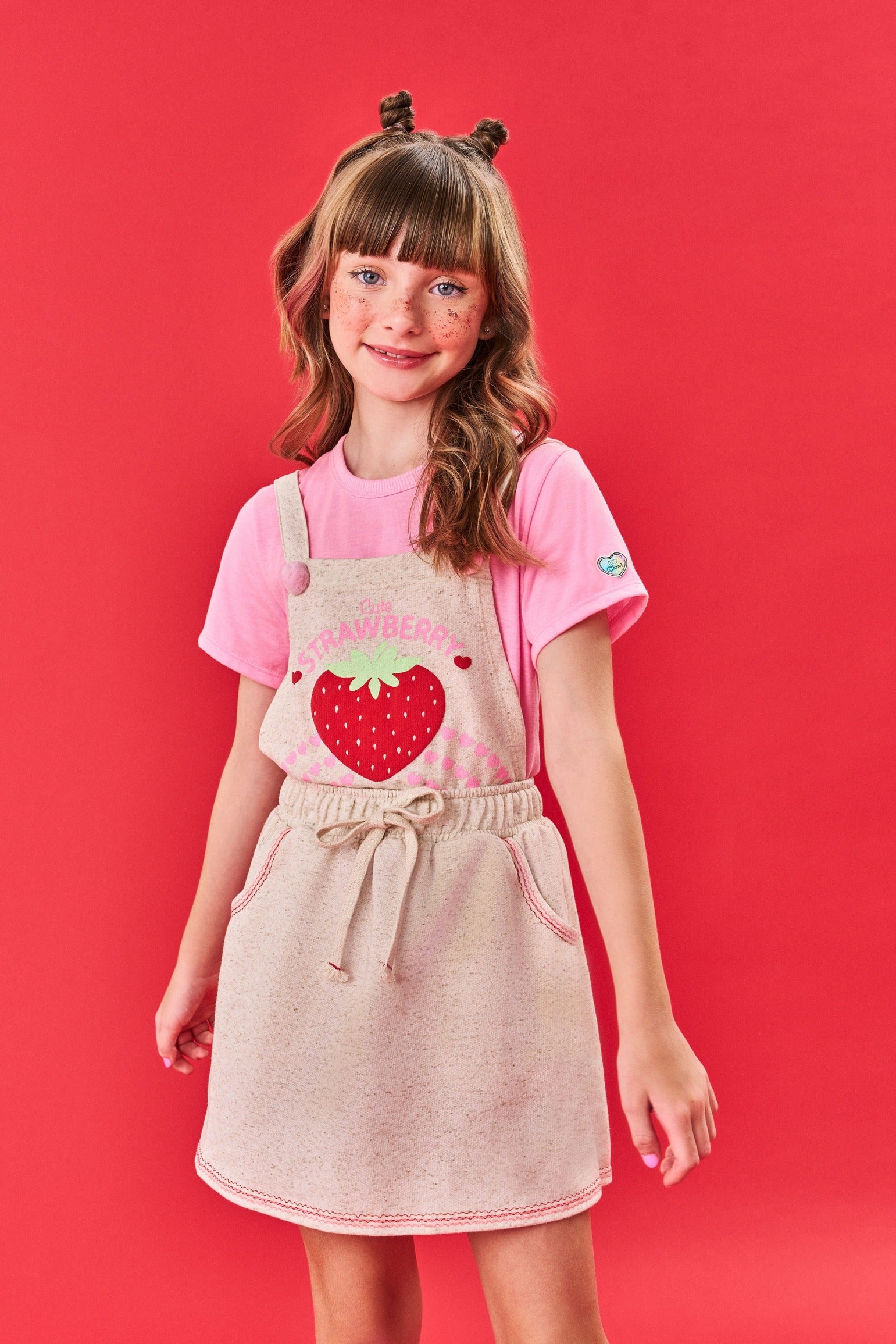 Salopete Infantil Cinti Verão Moranguinho com Blusa Rosa