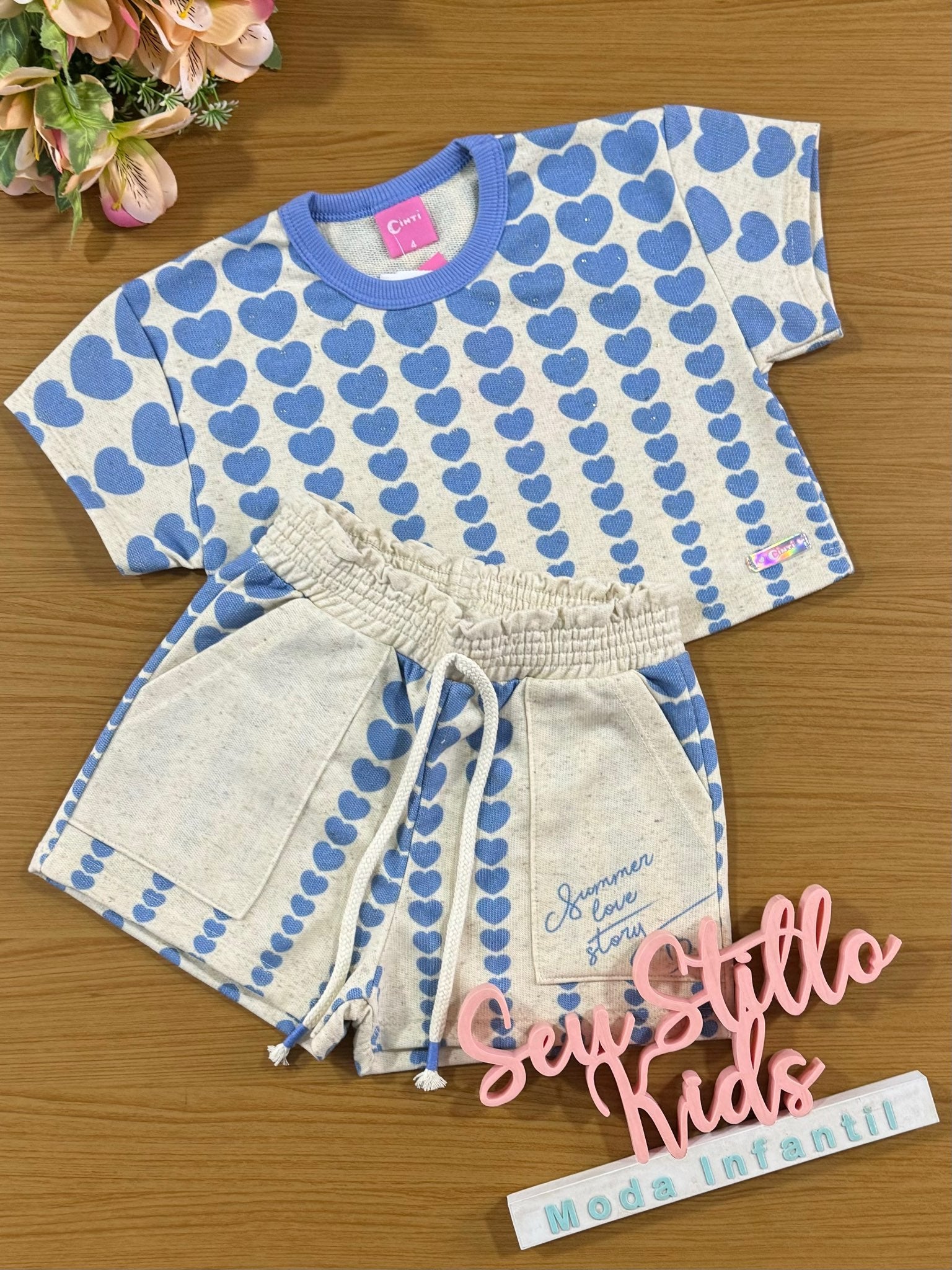 Conjunto Infantil Cinti Verão Shorts e Blusa Boxy Azul Coração
