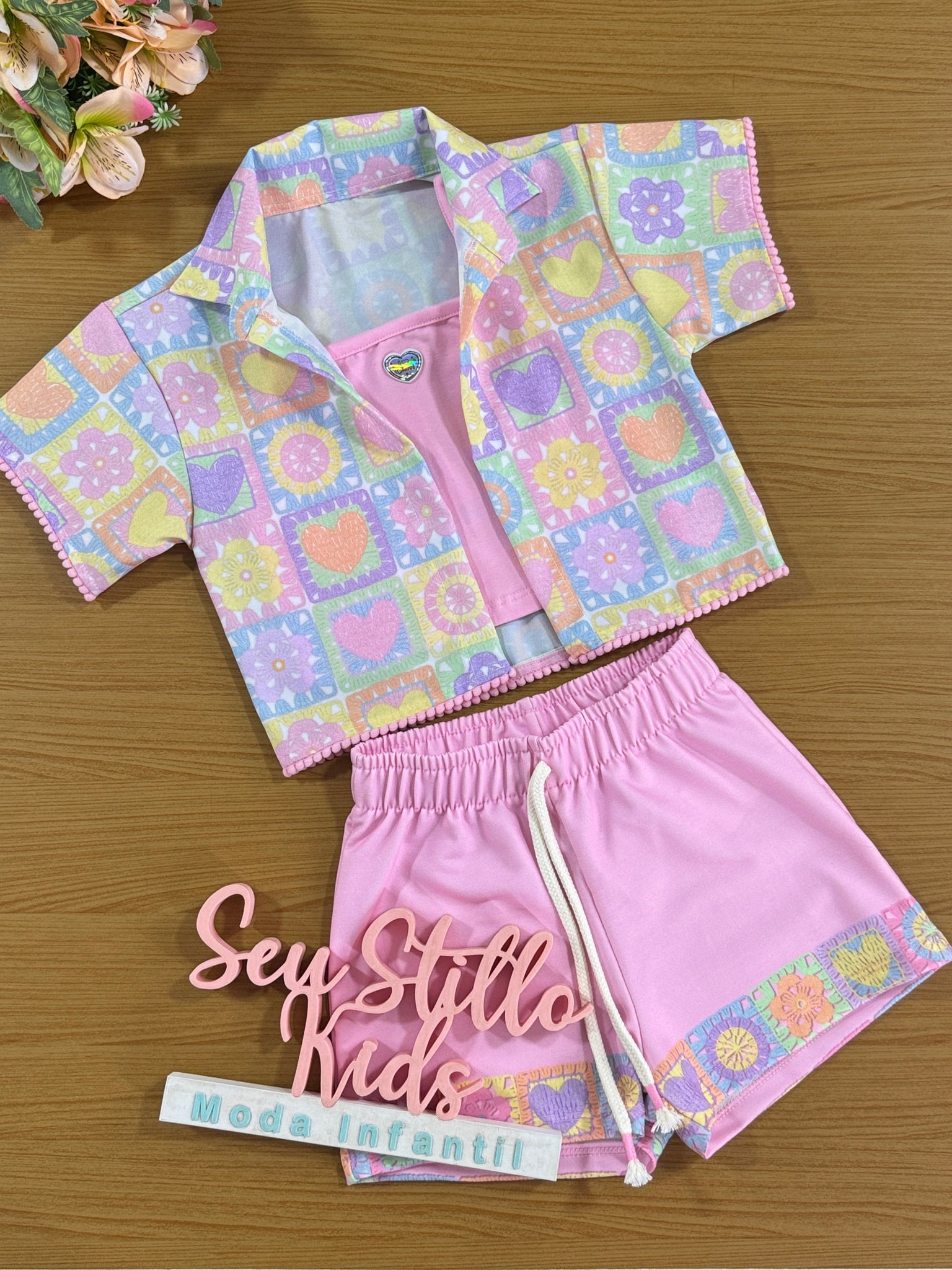 Conjunto Infantil Cinti Verão Shorts, Top e Camisa Coração