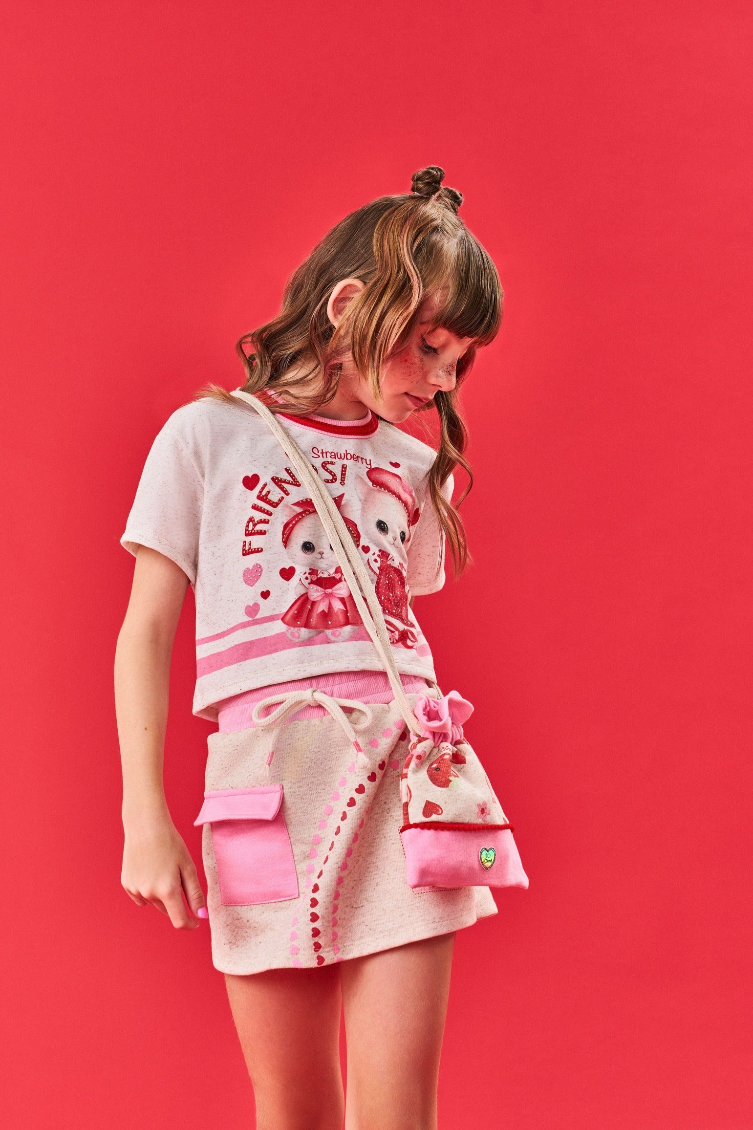 Conjunto Infantil Cinti Verão Shorts Saia e Blusa Vermelha Moranguinho com Bolsa