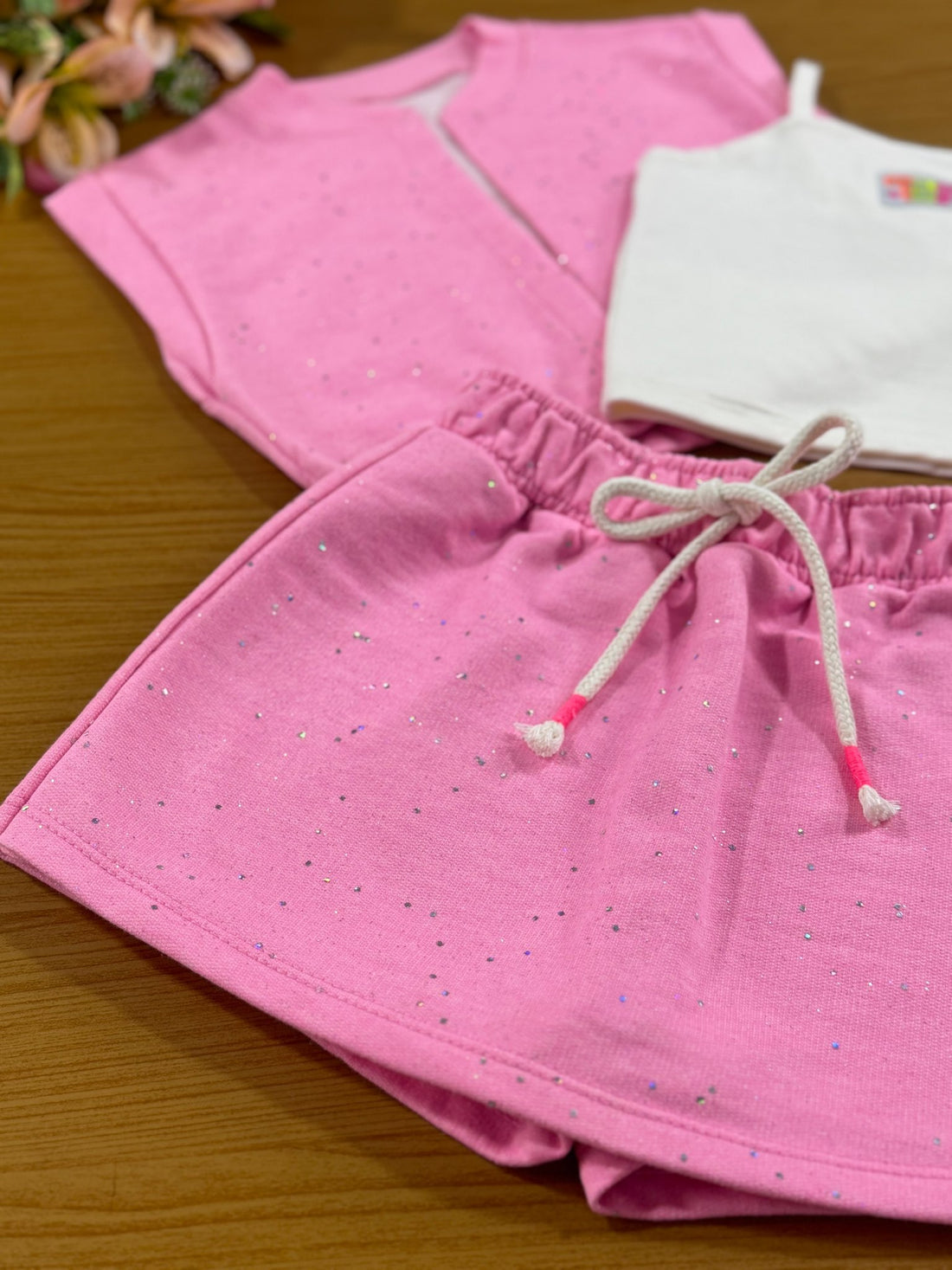 Conjunto Infantil Cinti Verão Shorts, Top e Colete Rosa Brilho