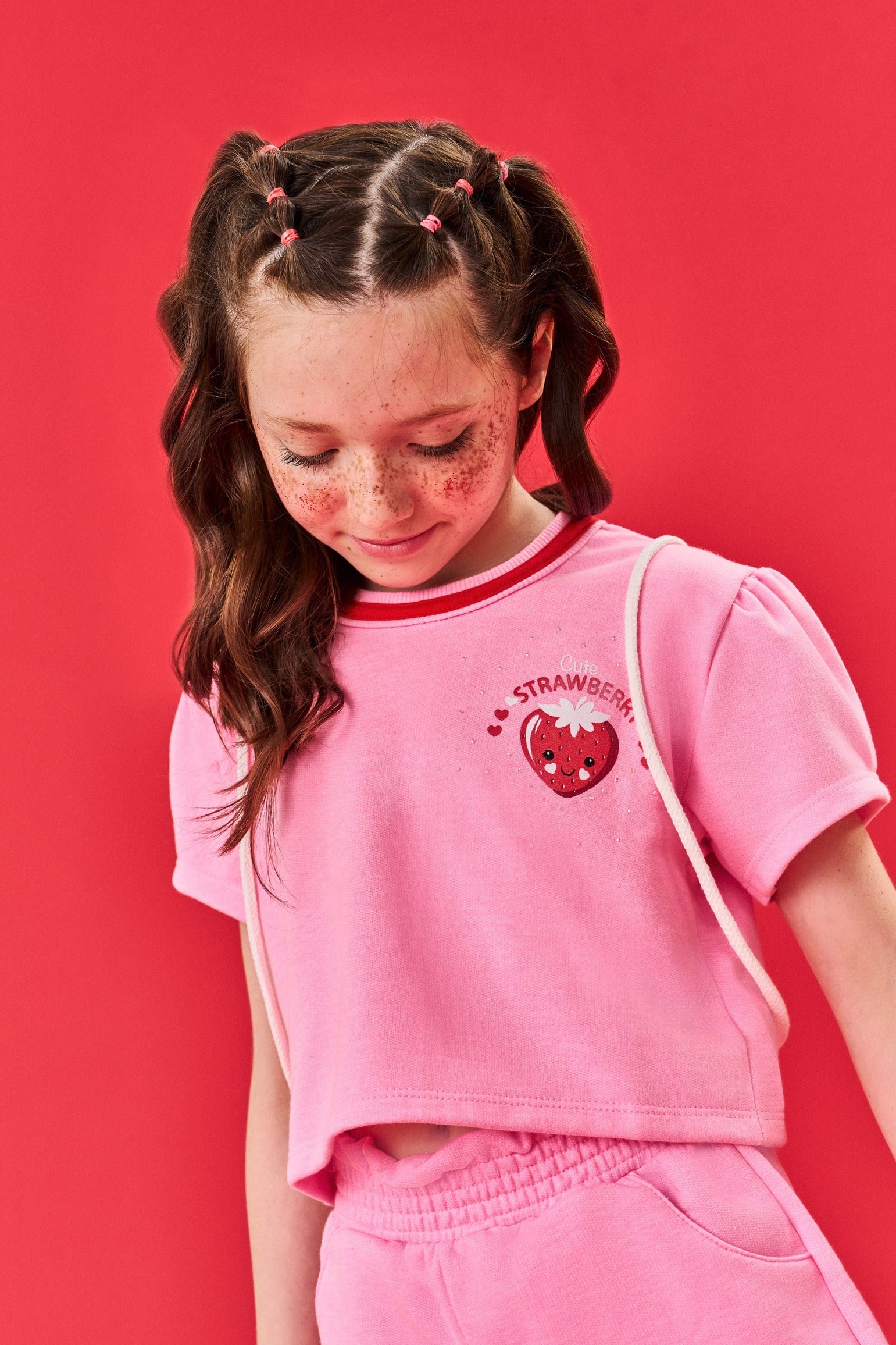 Conjunto Infantil Cinti Shorts e Blusa Rosa com Bolsa Moranguinho