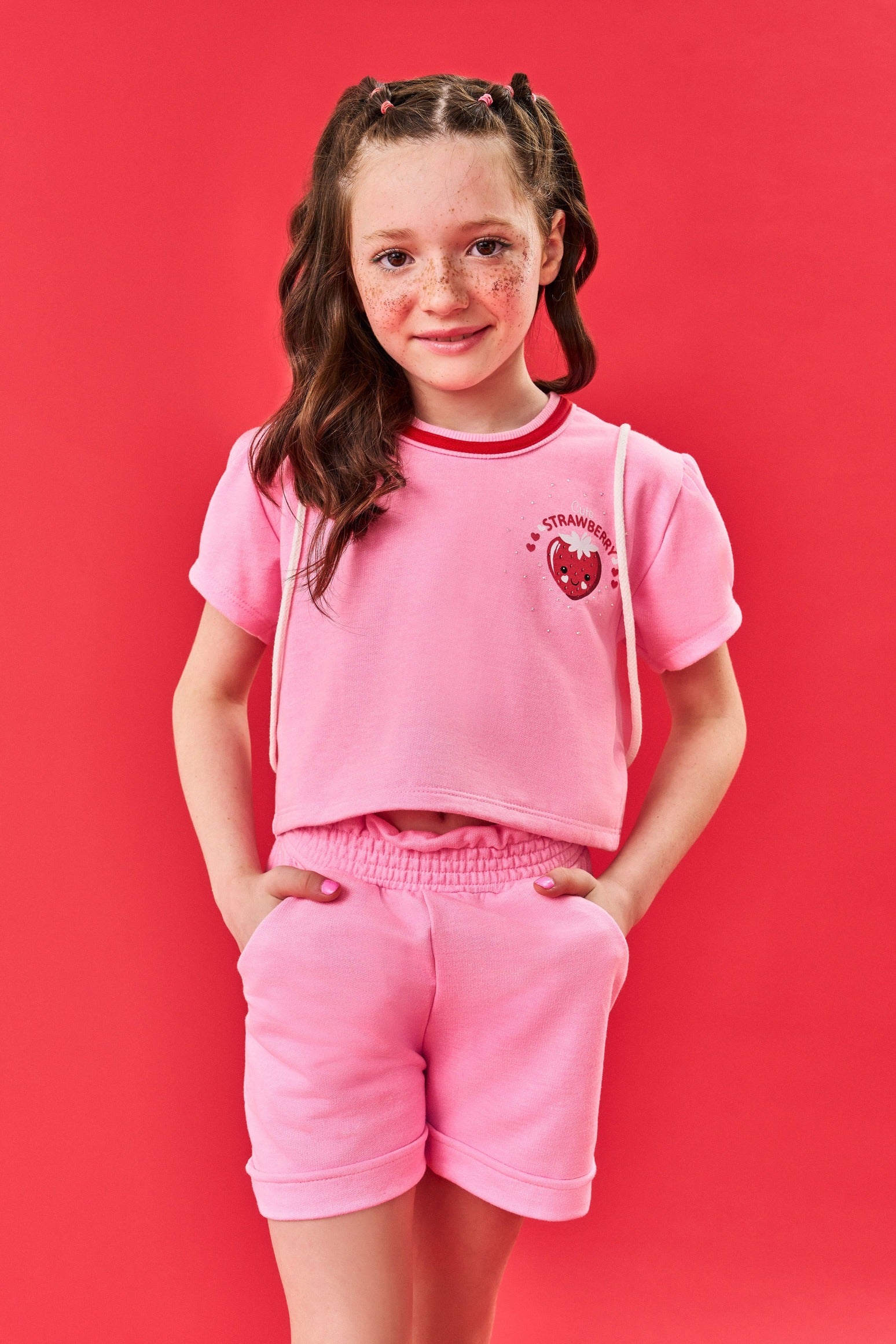 Conjunto Infantil Cinti Shorts e Blusa Rosa com Bolsa Moranguinho