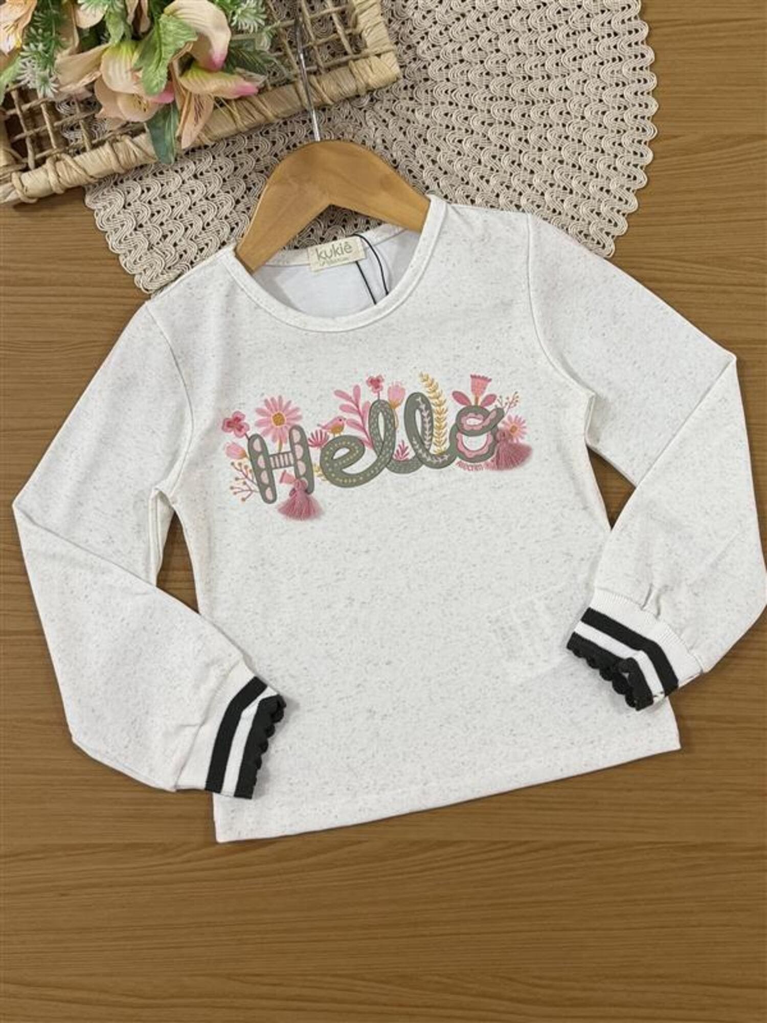 Conjunto Infantil Kukiê Inverno com Shorts Verde e Blusa Manga Longa Hello