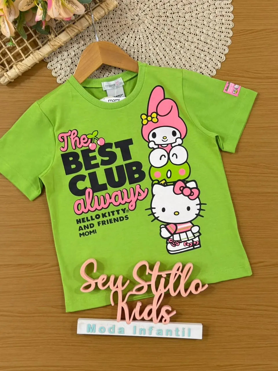 Blusa Infantil Menina Momi Verde Hello Kitty and Friends
