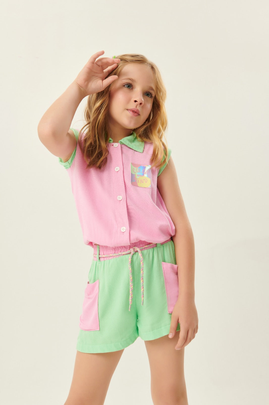 Conjunto Infantil Catavento Verão Com Shorts e Blusa Verde Brilho