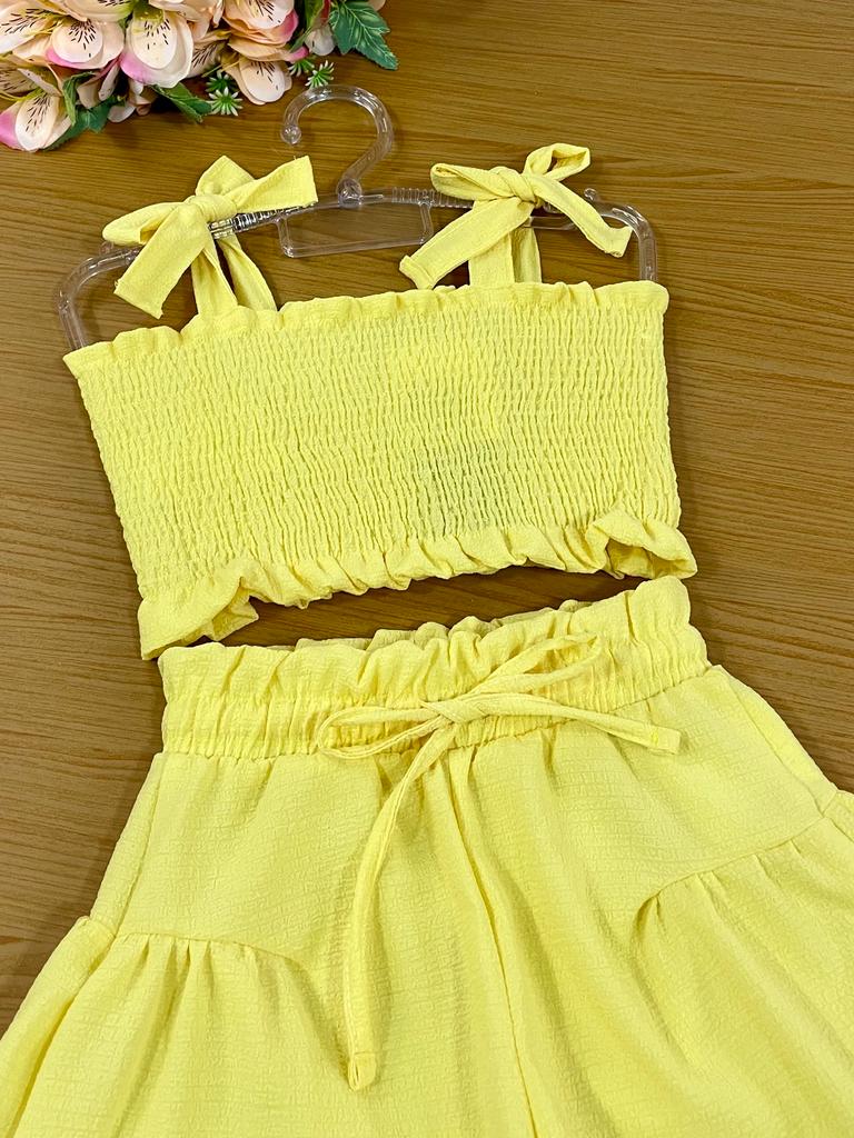 Conjunto Infantil Catavento Verão Com Shorts e Cropped Amarelo