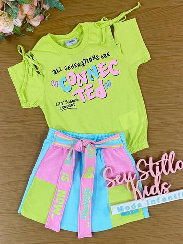 Conjunto Infantil Catavento Verão Com Shorts Saia e Blusa Colorida