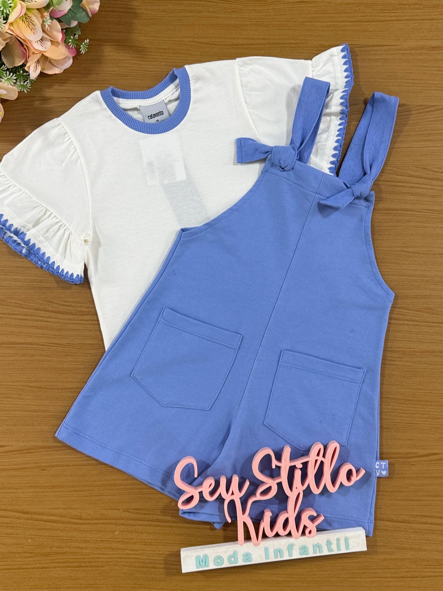 Jardineira Infantil Catavento Verão Azul com Blusa Branca