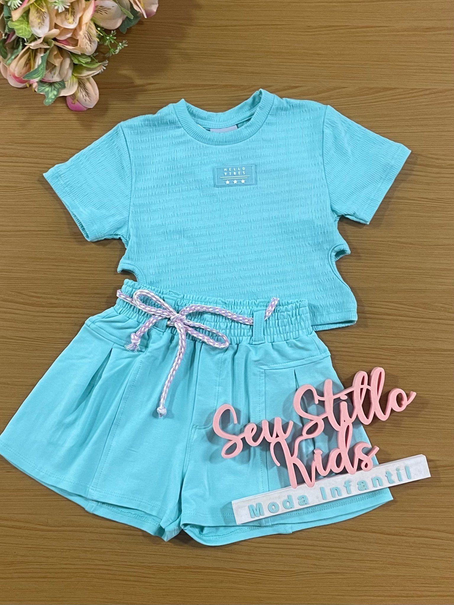 Conjunto Infantil Catavento Verão Shorts e Blusa Azul Litoral