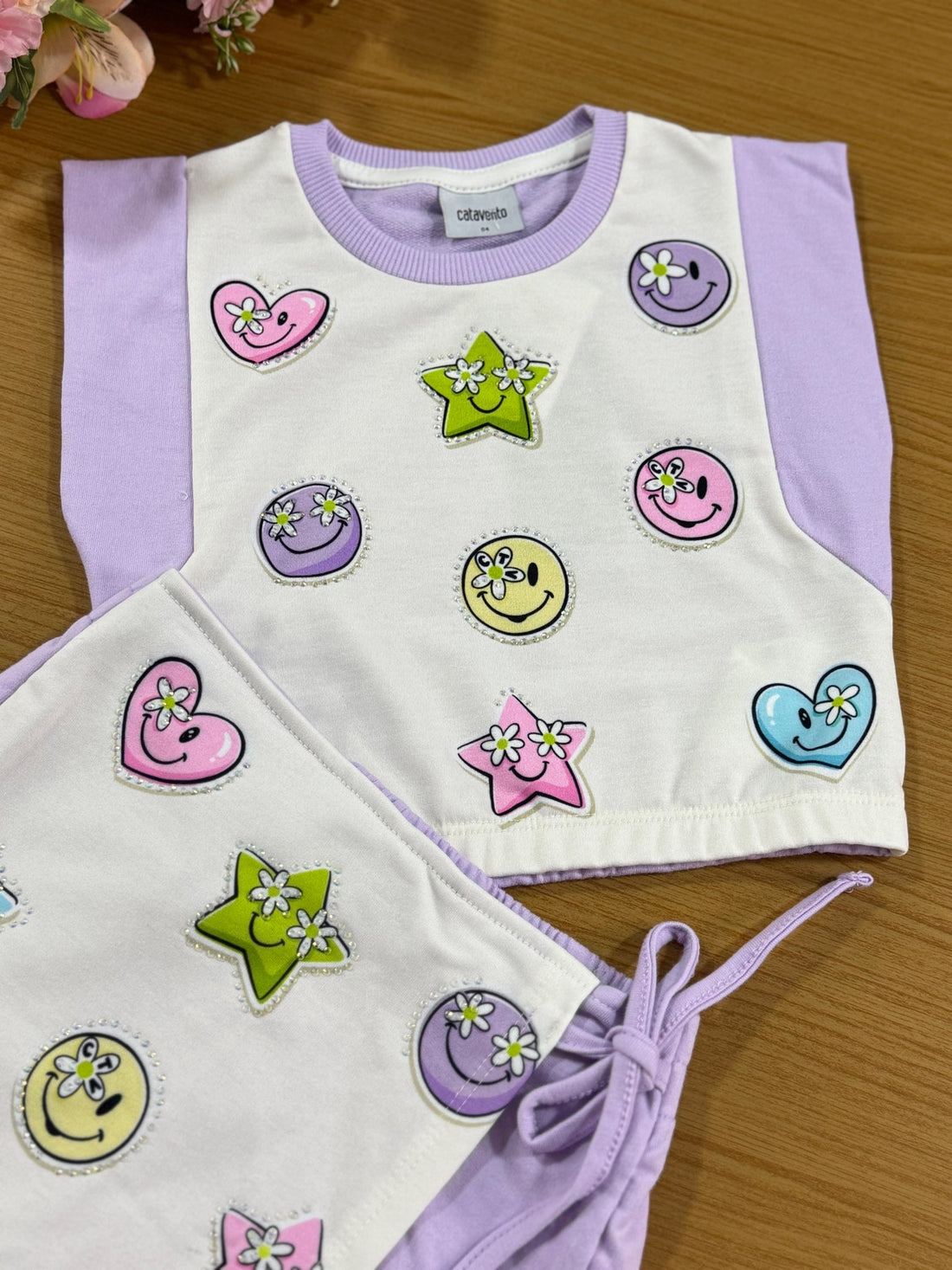 Conjunto Infantil Catavento Verão Shorts Saia e Blusa Lilás Emoji
