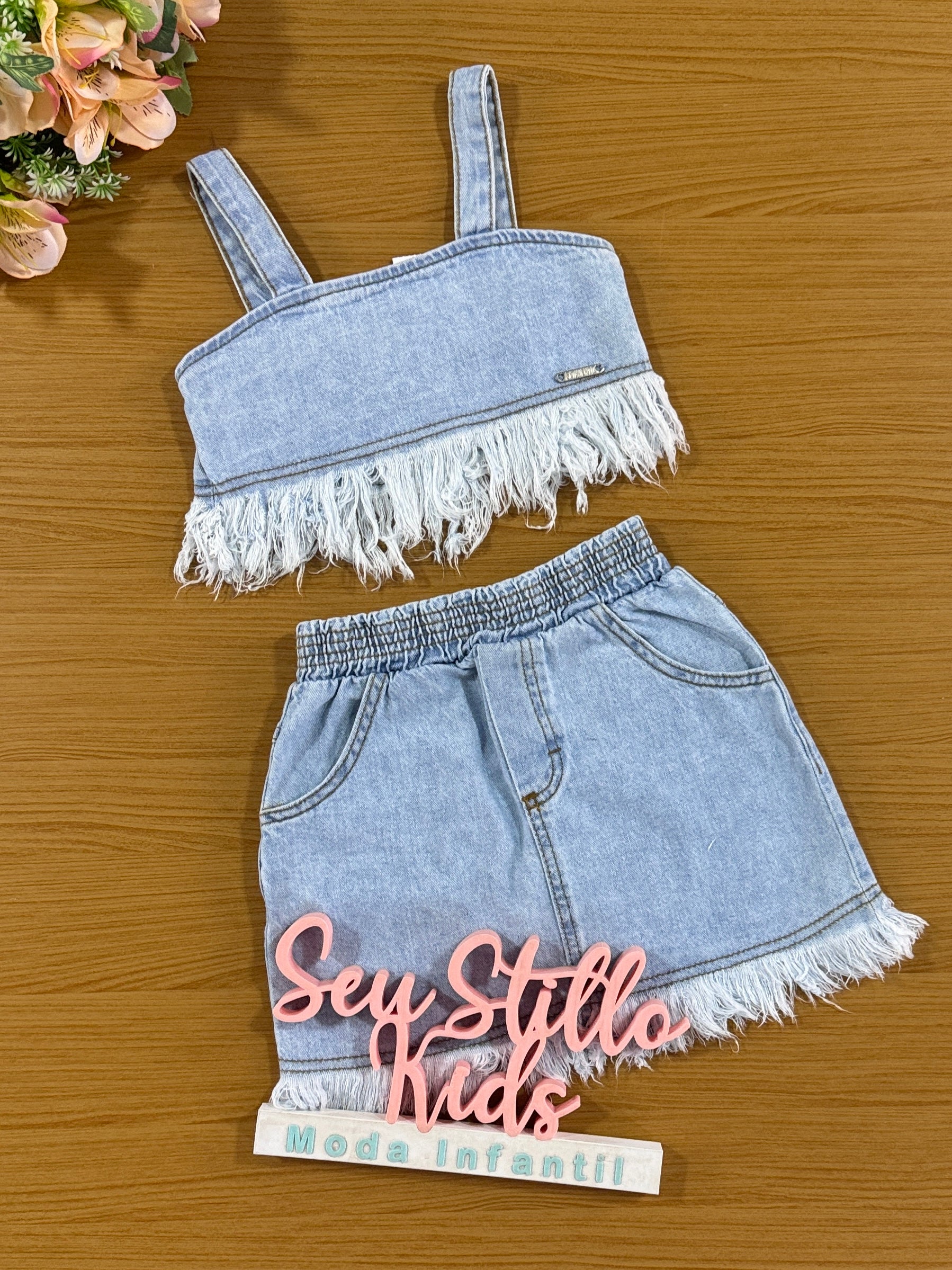 Conjunto Infantil Catavento Saia e Cropped Jeans