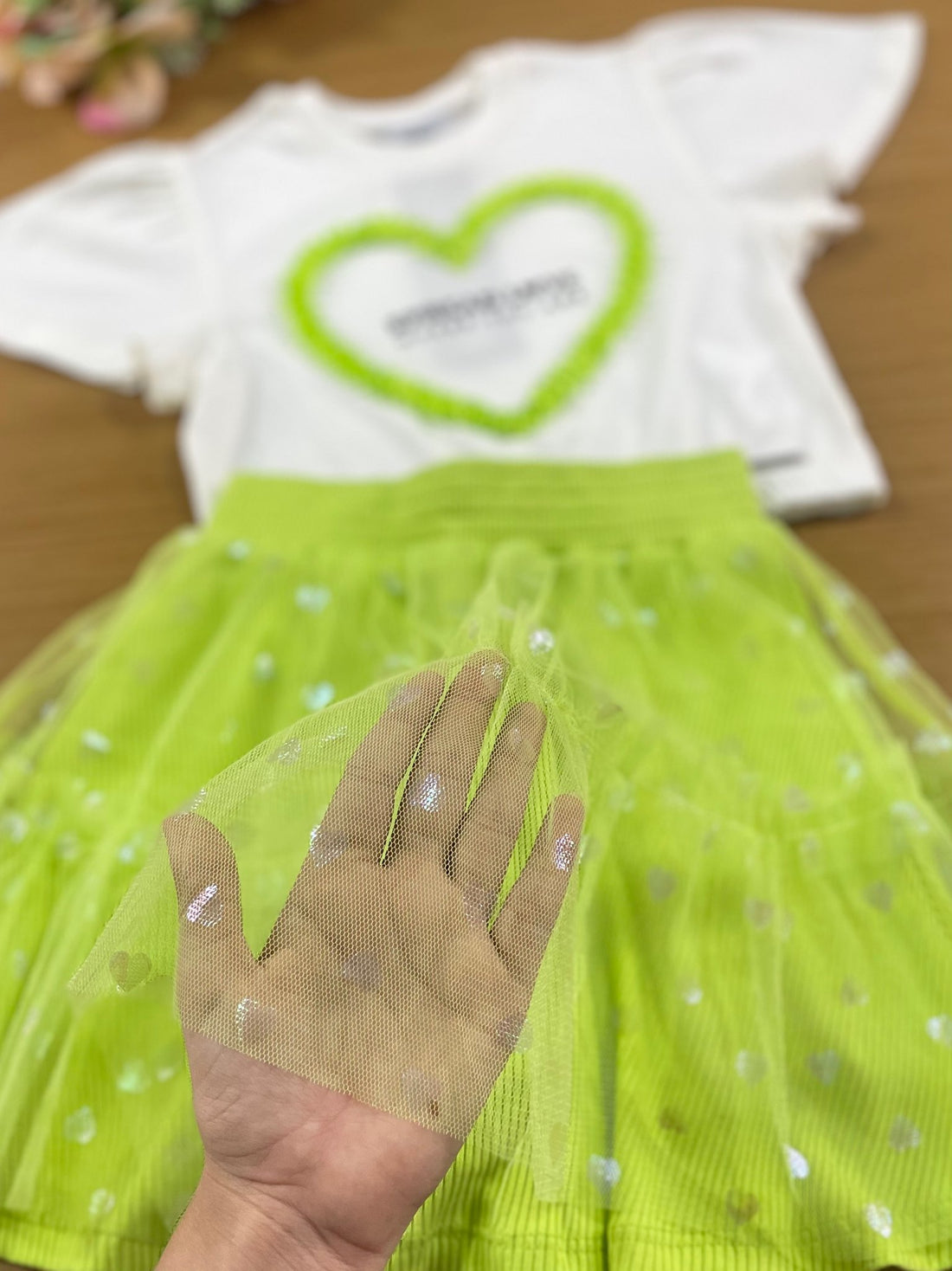 Conjunto Infantil Catavento Verão Saia Verde e Blusa Coração